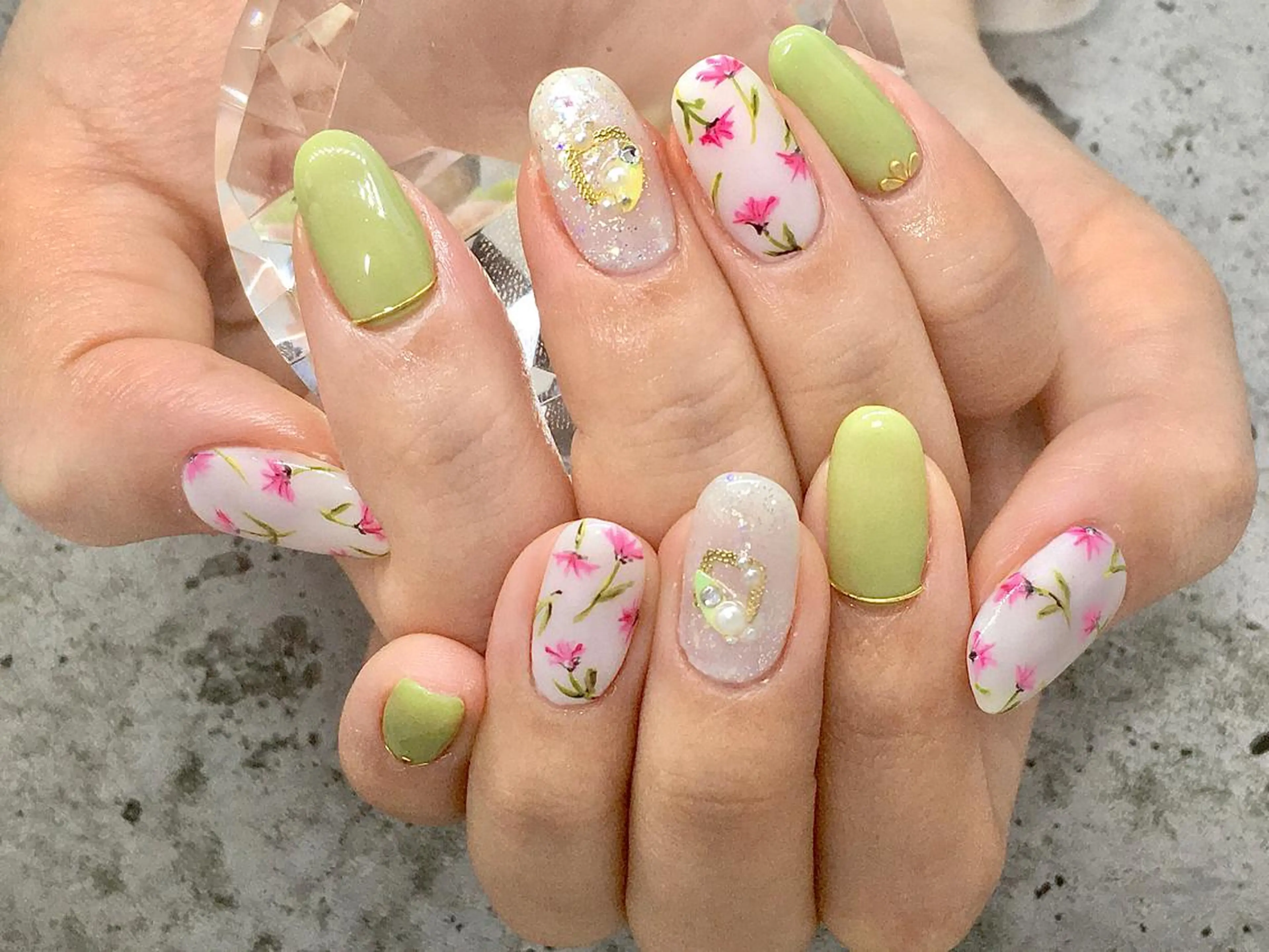 ネイル Megumi Nailのネイルデザイン