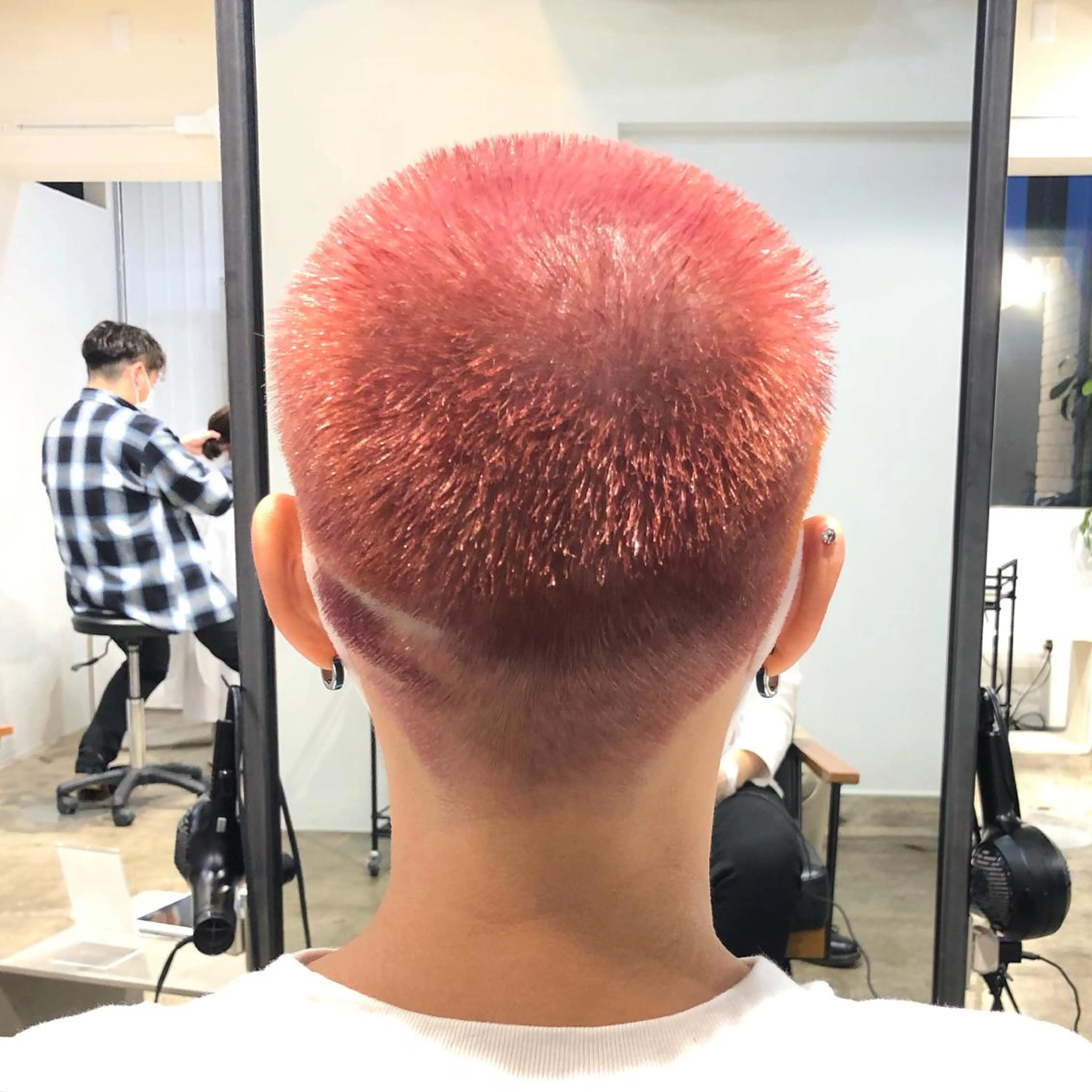 カラー メンズ メンズブリーチ ボウズ メンズハイトーン ブリーチ ハイトーンカラー MEN'S特化🌈 KATO/lgbtのヘアスタイル