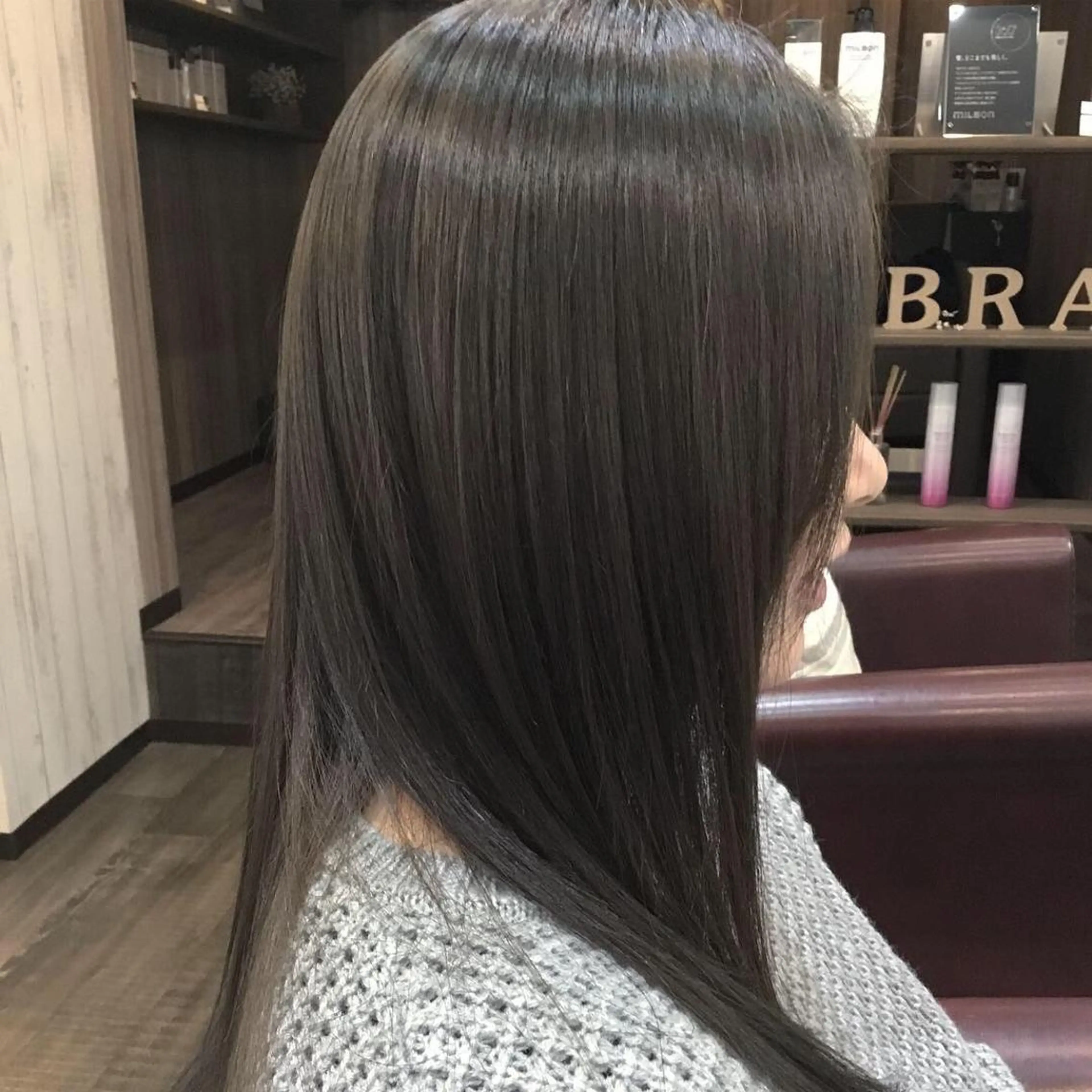 ロング カラー パーマ 金崎 新吾のヘアスタイル