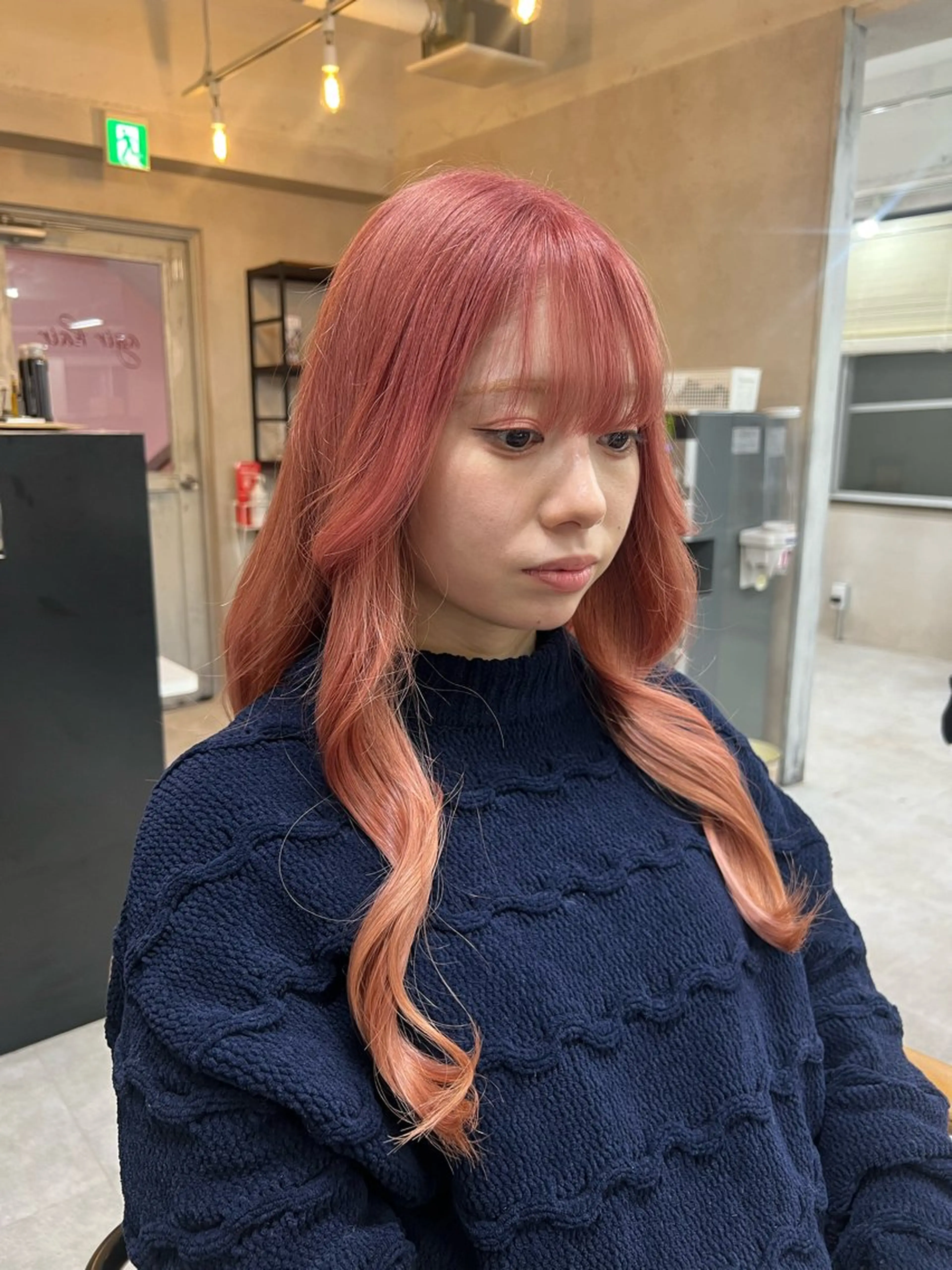 ロング ヘアカラー ブリーチカラー 🤎〰️Yuunaのヘアスタイル