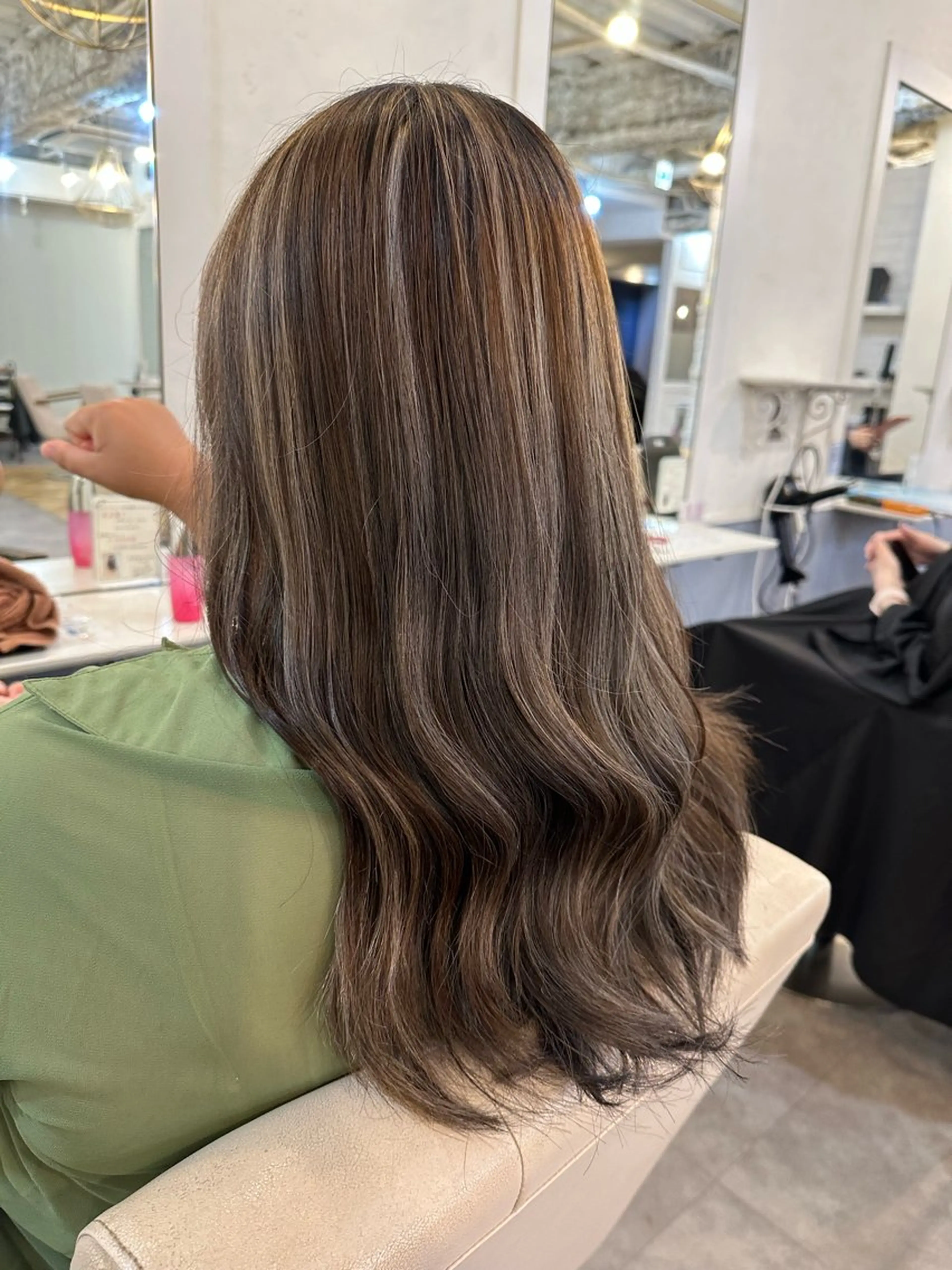 ロング カラー グレージュ ハイライトカラー ハイライト ヘアカラー 🩵透明感/高発色 /難波/北原佑記🌸のヘアスタイル