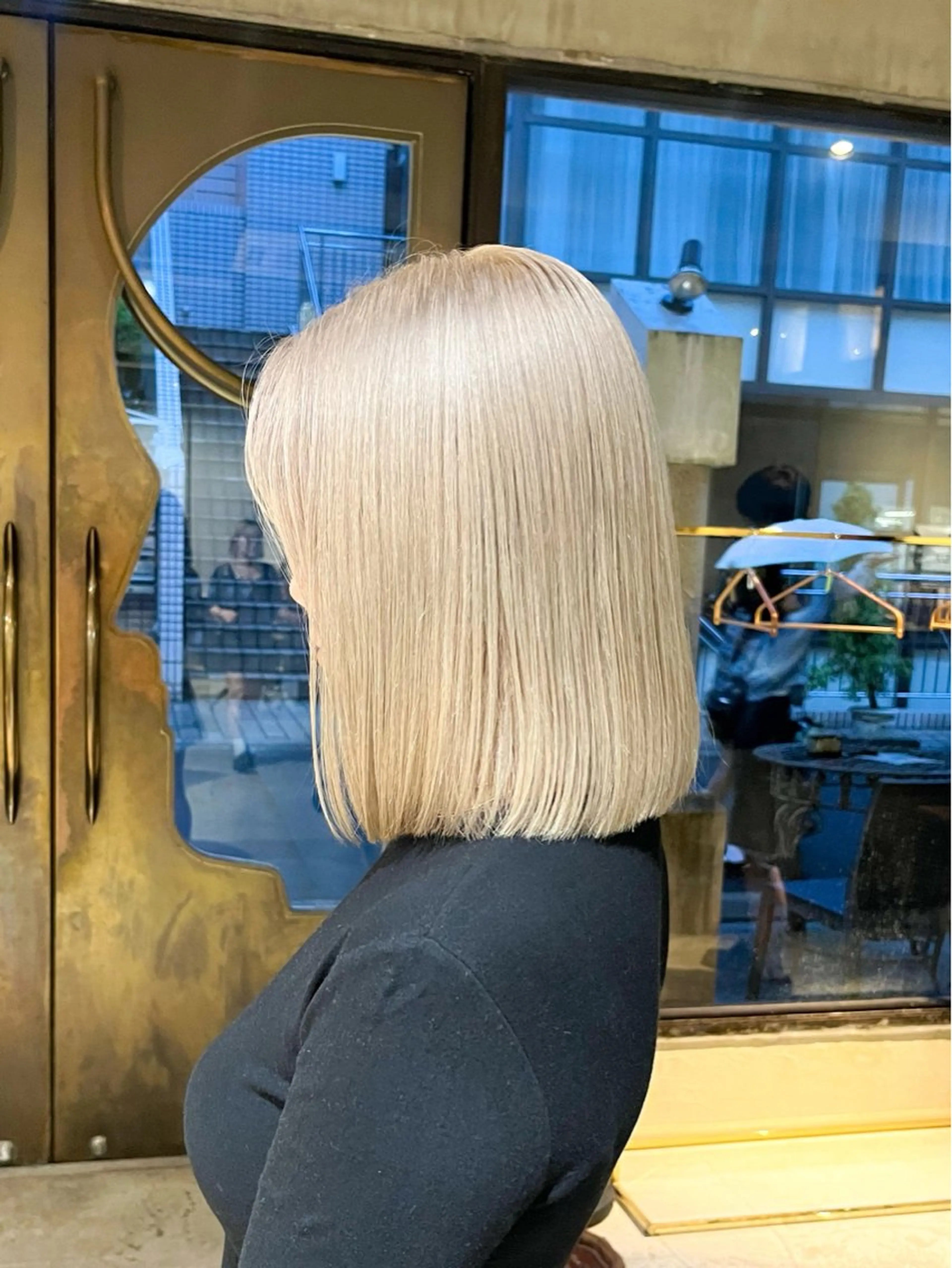 ミディアム カラー ヘアカラー トリートメント ヘアセット 似合わせハイトーン 🍯ayumi🍯のヘアスタイル