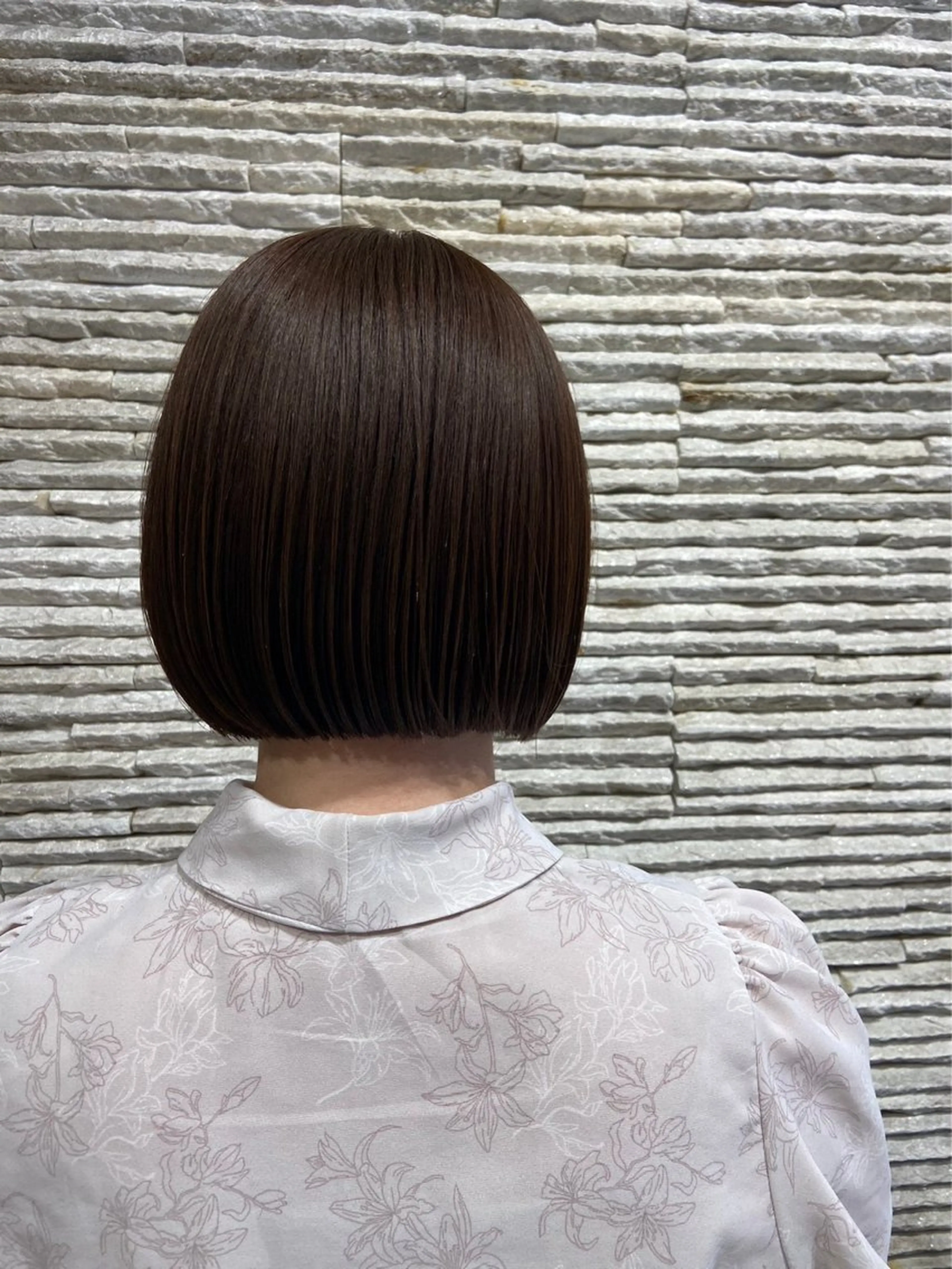 カラー vis fleur 日暮里所属・早坂 紅葉のヘアスタイル