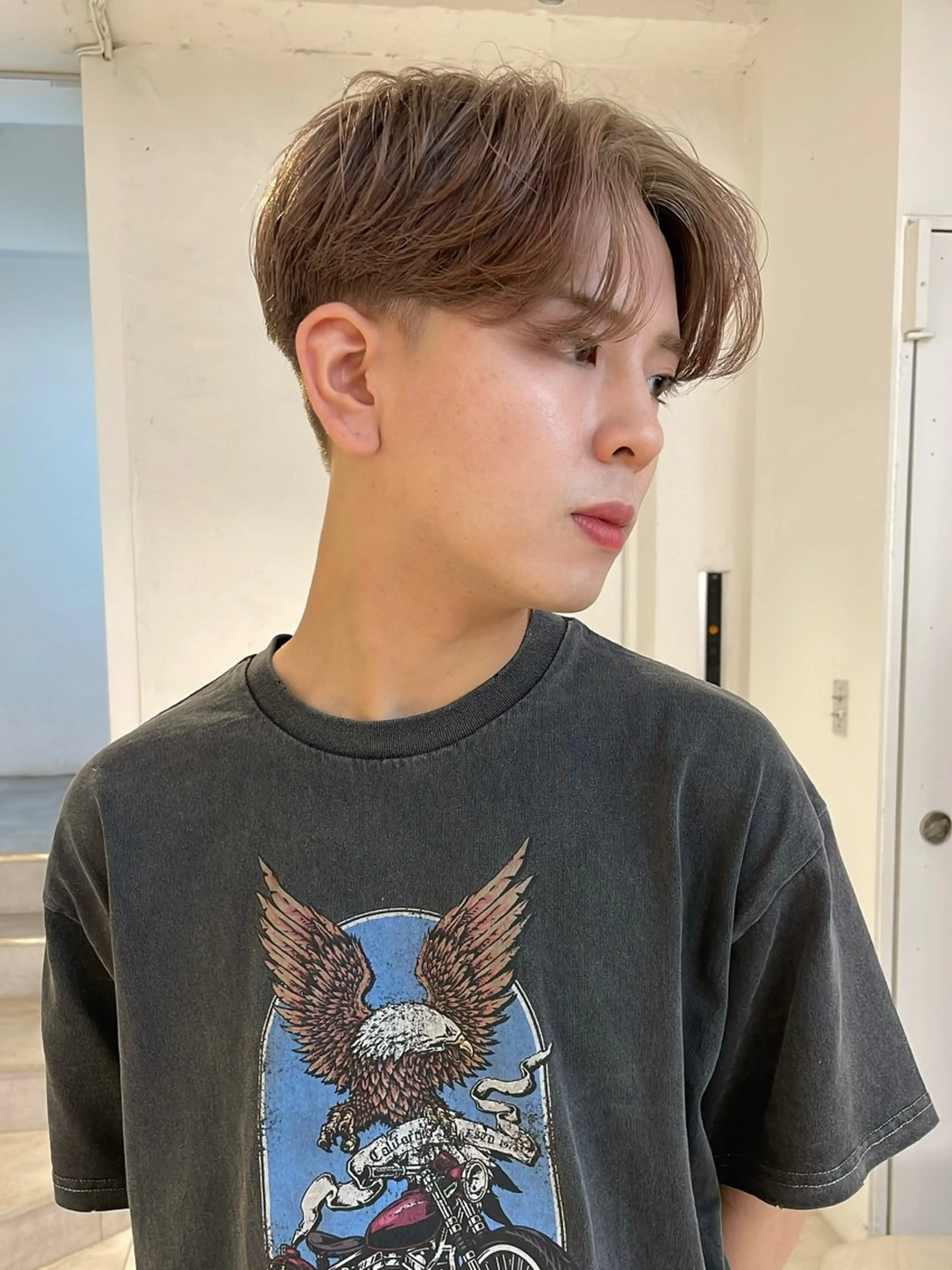 ショート カラー メンズ ヘアカラー 🇰🇷カルマパーマ kaito🇰🇷のヘアスタイル