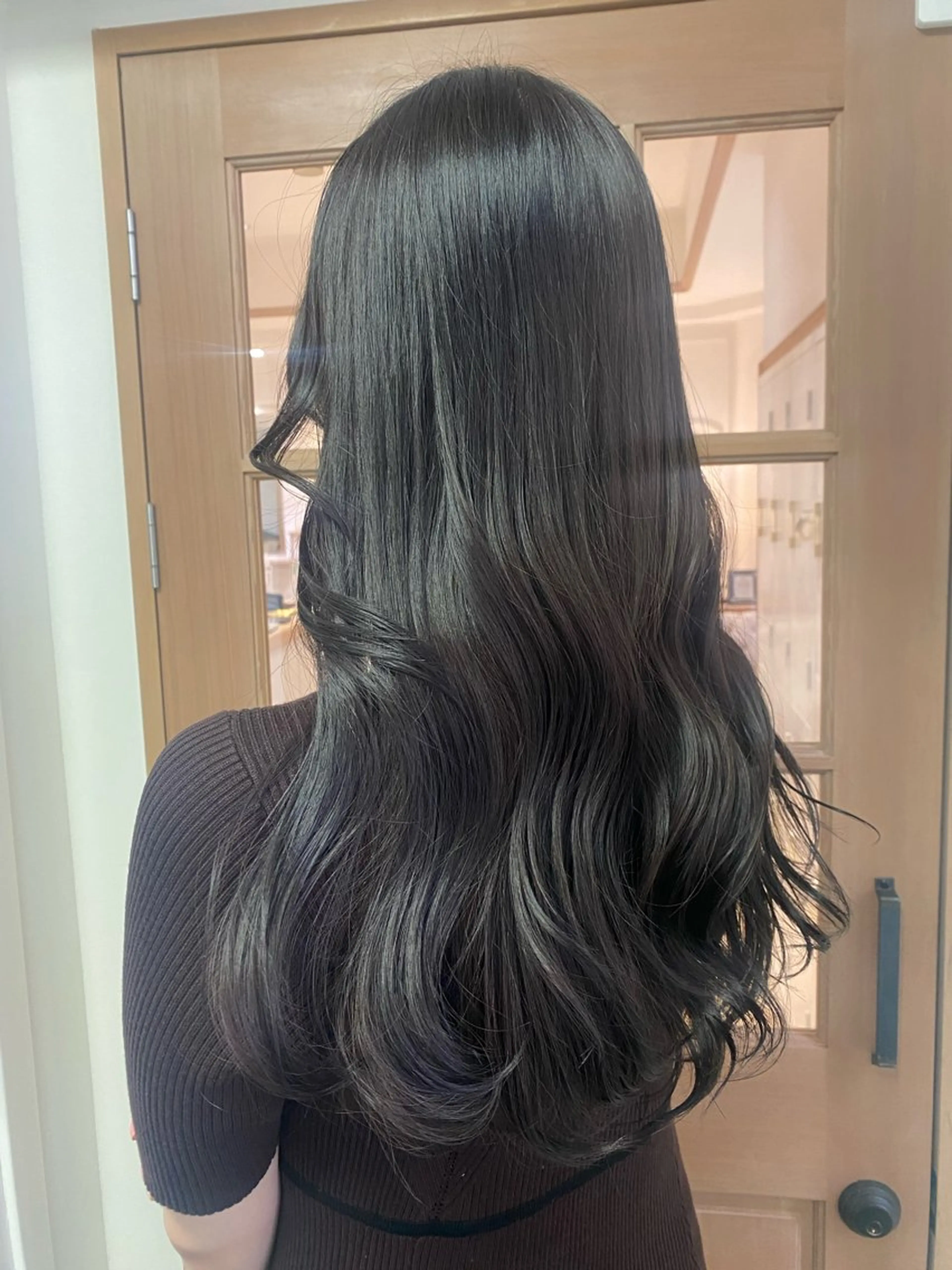 ロング カット ヘアカラー 原 朱莉のヘアスタイル