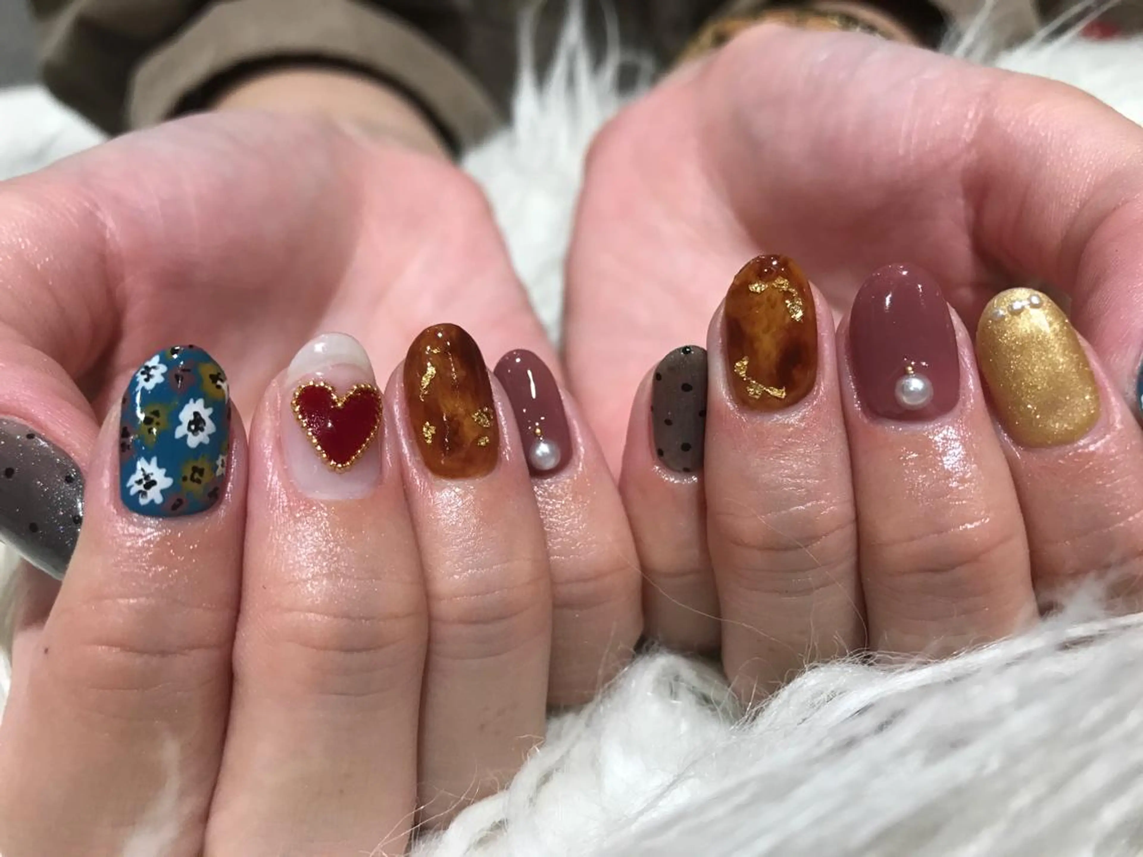 ネイル ハート EARTH nanaのネイルデザイン