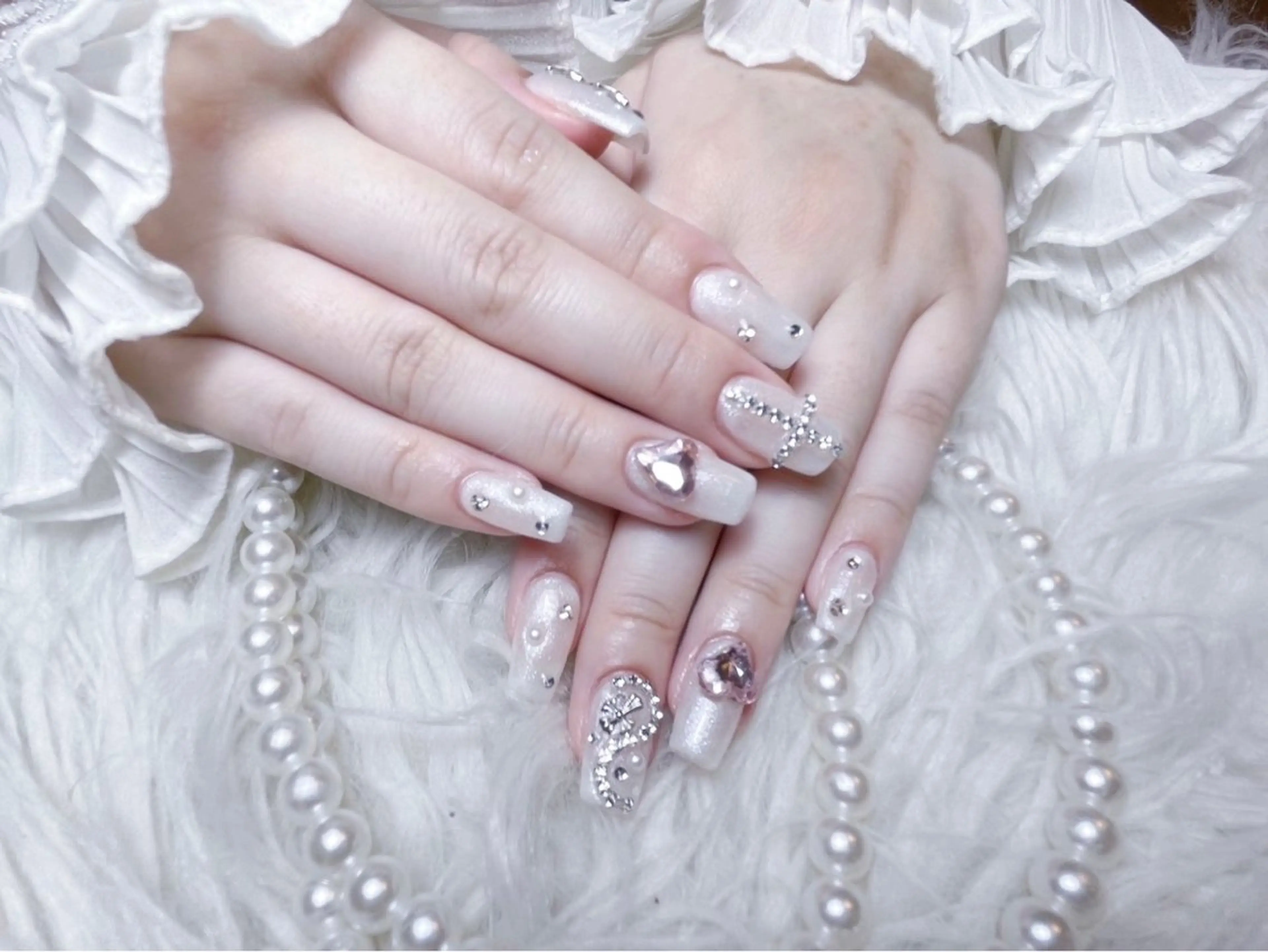 ネイル ハンドネイル ☁️Yun nail KiKi☁️のネイルデザイン