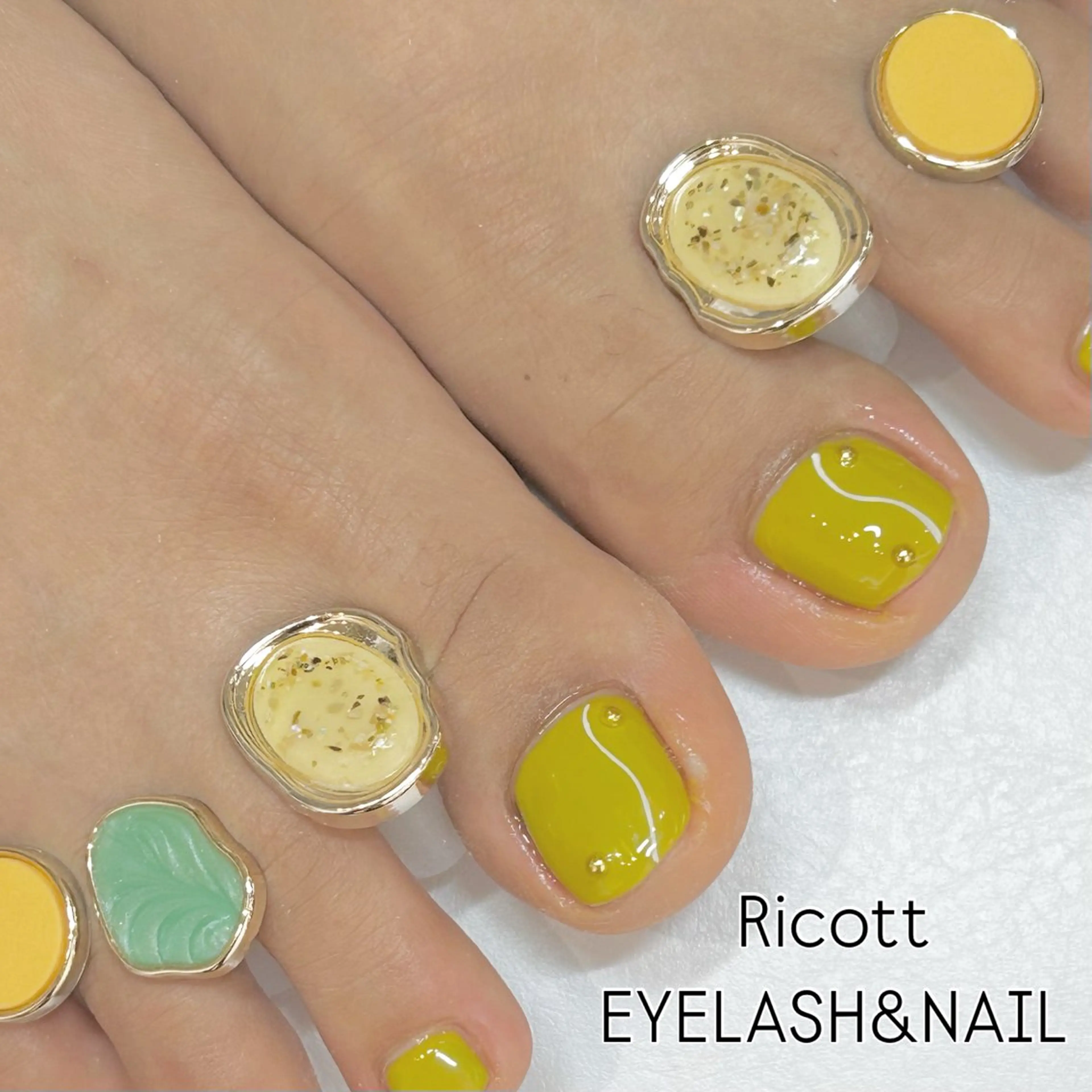 ネイル RicottEYELASH&NAIL所属・下城 葵のネイルデザイン