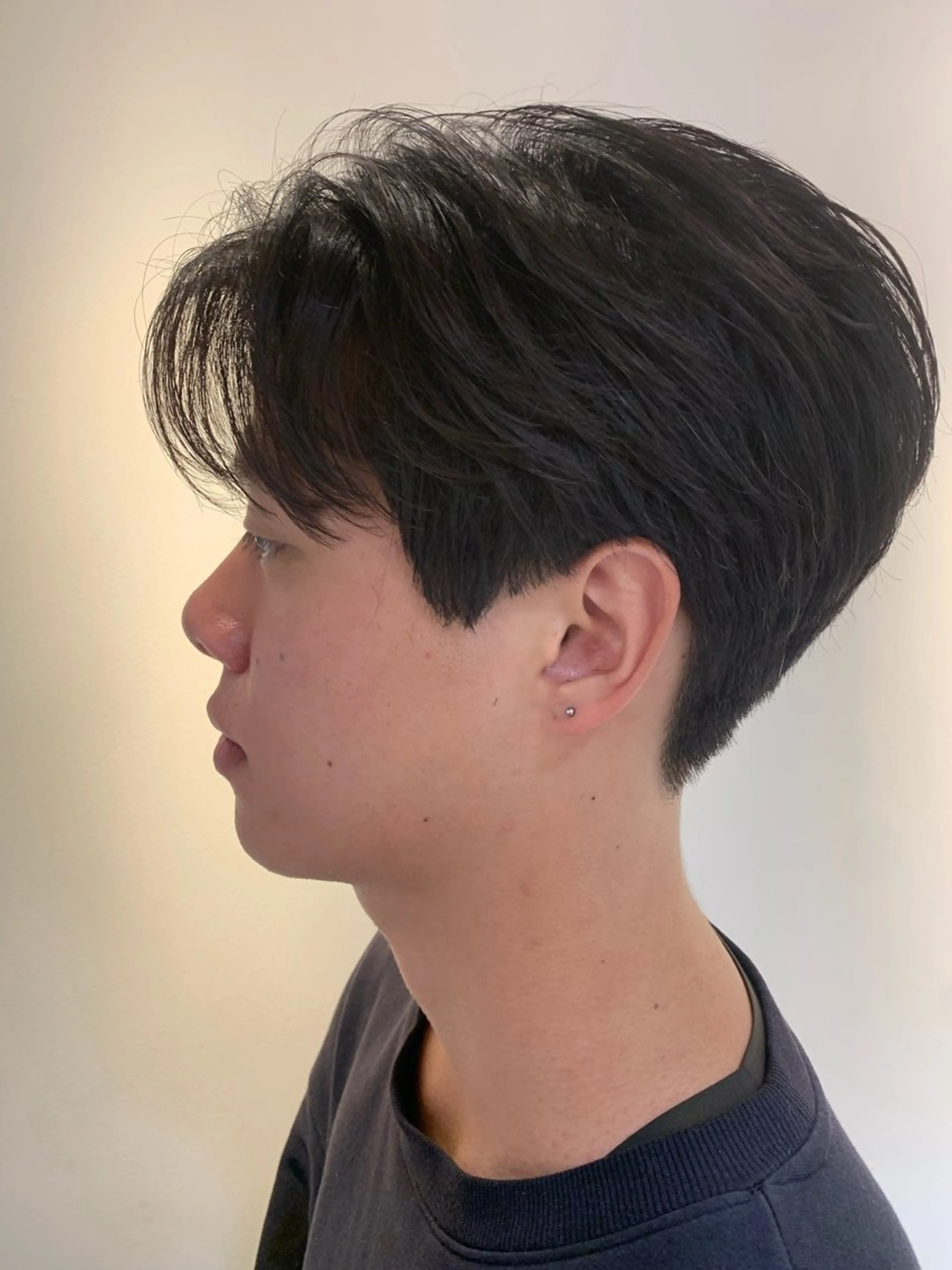 ショート メンズ センターパート 刈り上げ カット スカイレビュー所属・Yu /マッシュ/ スパイキーショートのヘアスタイル