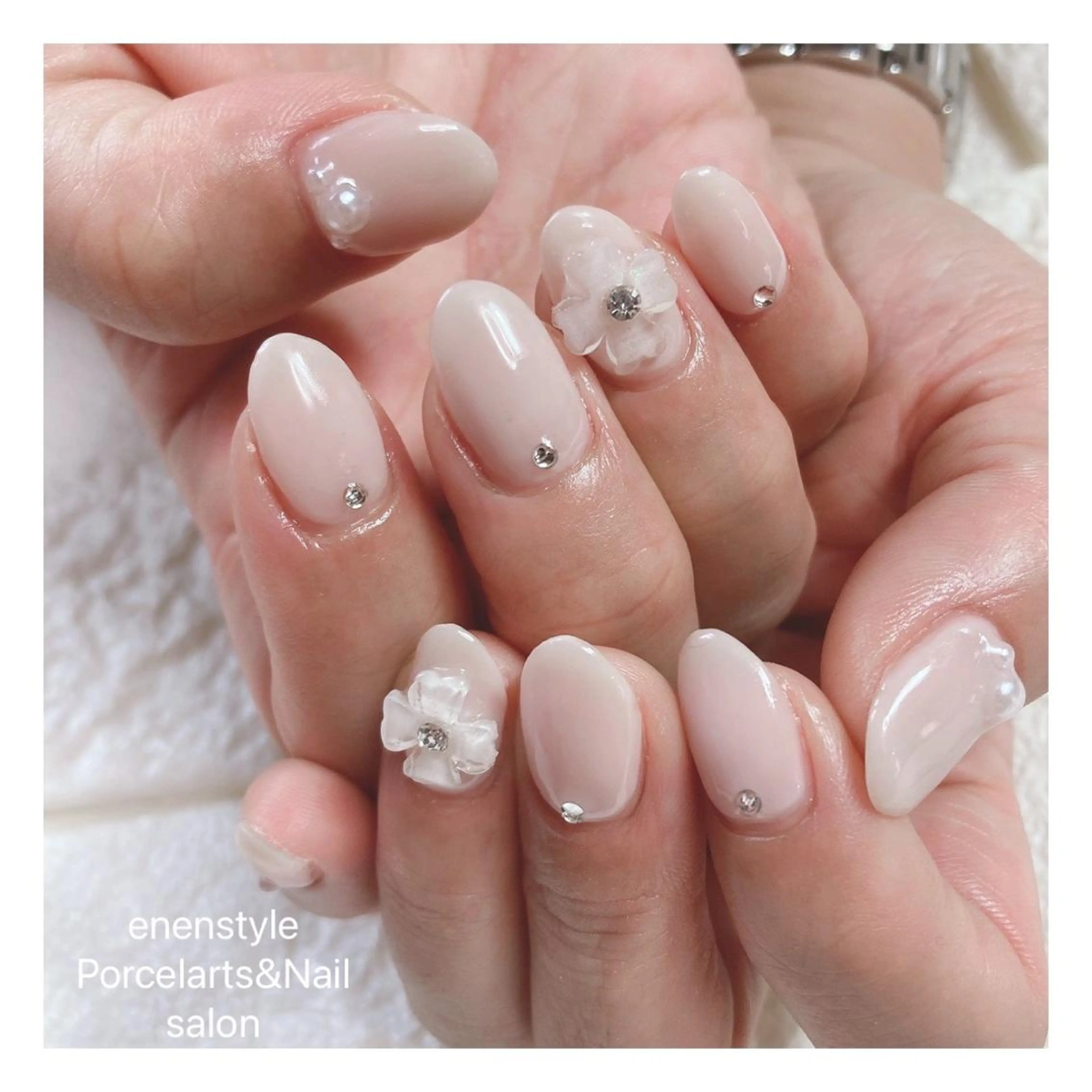 ミディアム ネイル ハンドネイル 👑enen style👑のネイルデザイン