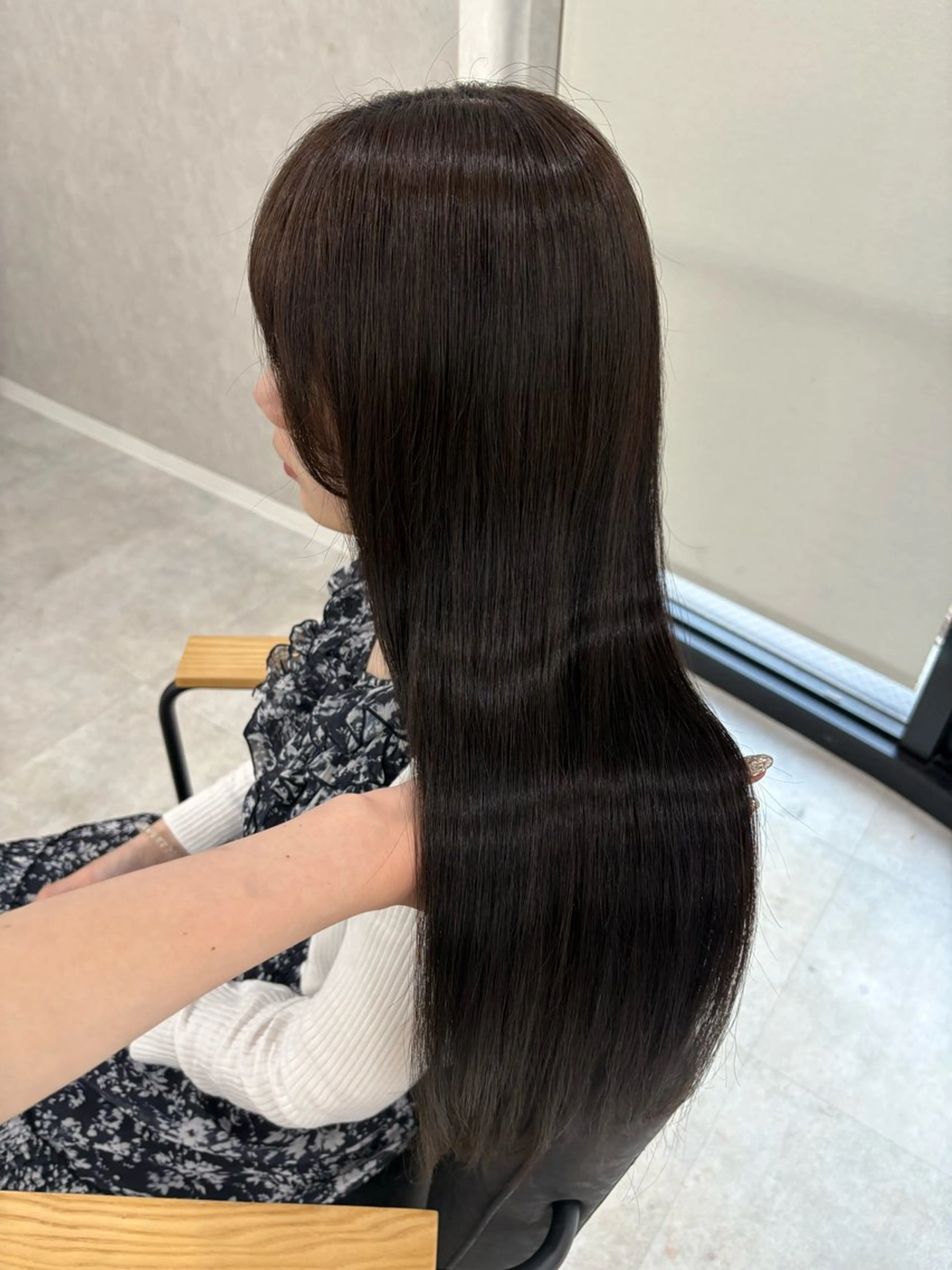ロング カラー アッシュ アッシュブラウン ブラウンカラー カット ヘアカラー 色落ちまで可愛く✨ モテカラー別所好葉のヘアスタイル