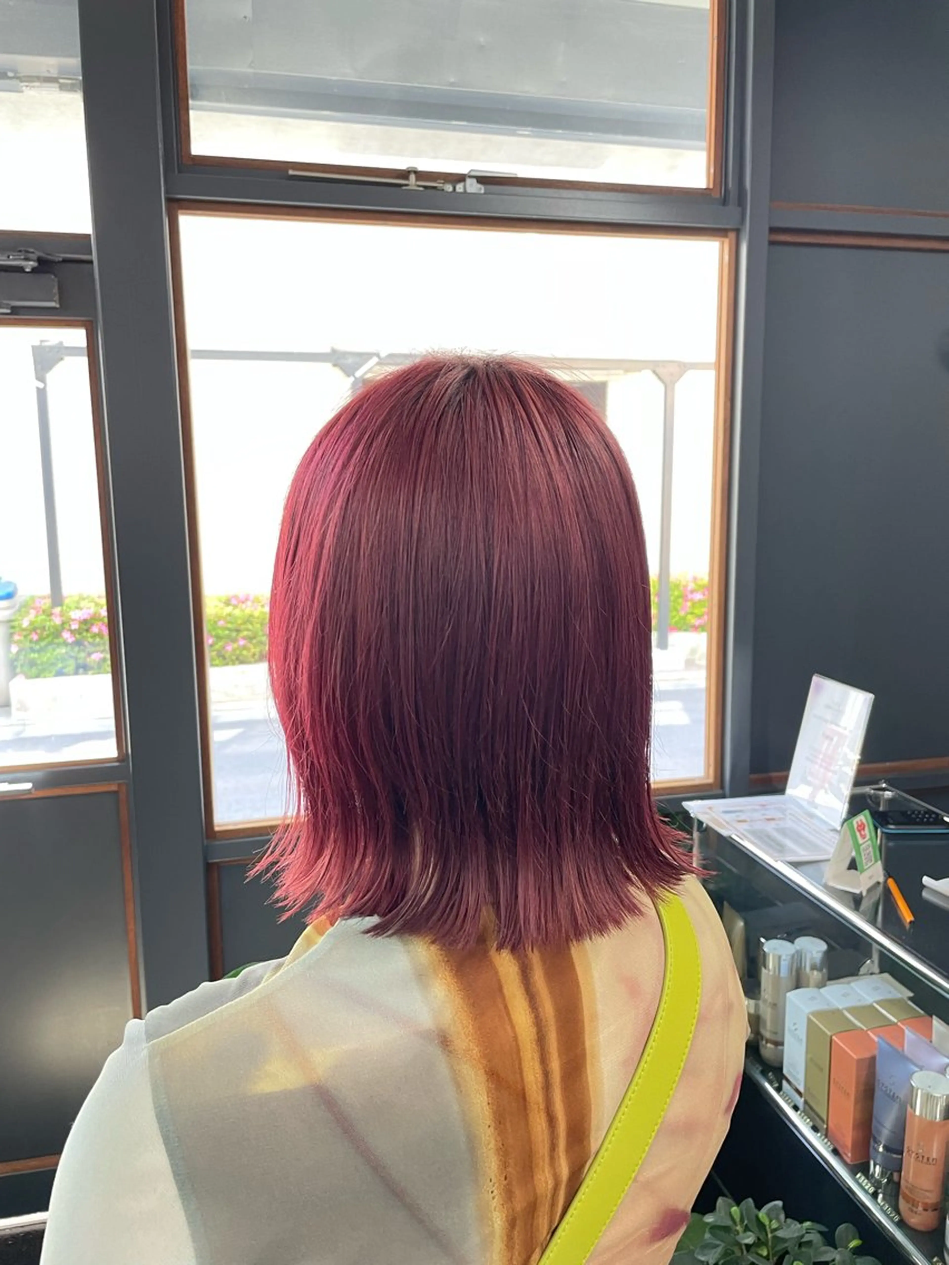 セミロング カラー カット ヘアカラー ボブ/透明感カラー EMIRIのヘアスタイル