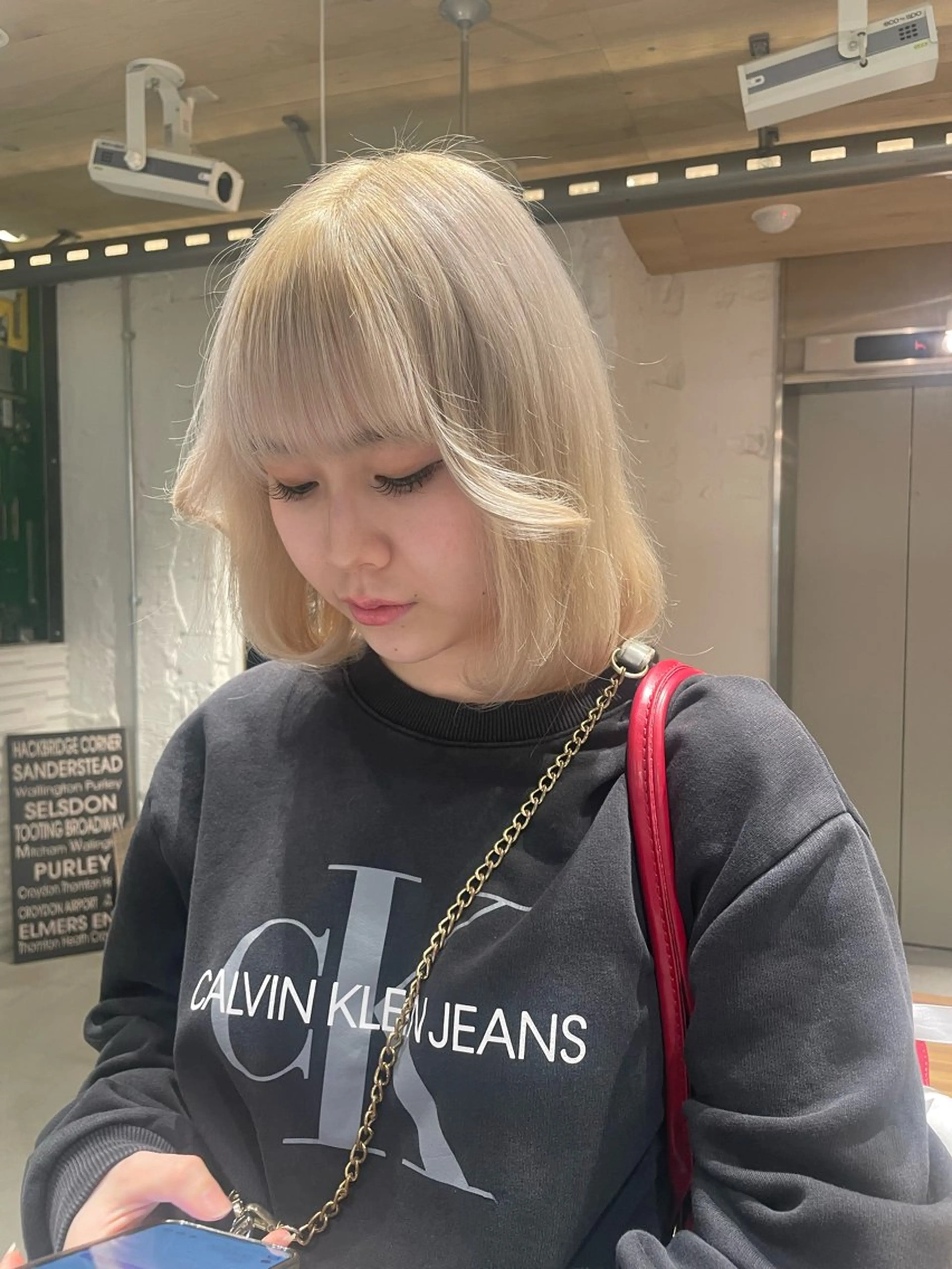 ミディアム カラー ヘアカラー 艶ハイトーン👑♡ NATSUKIのヘアスタイル