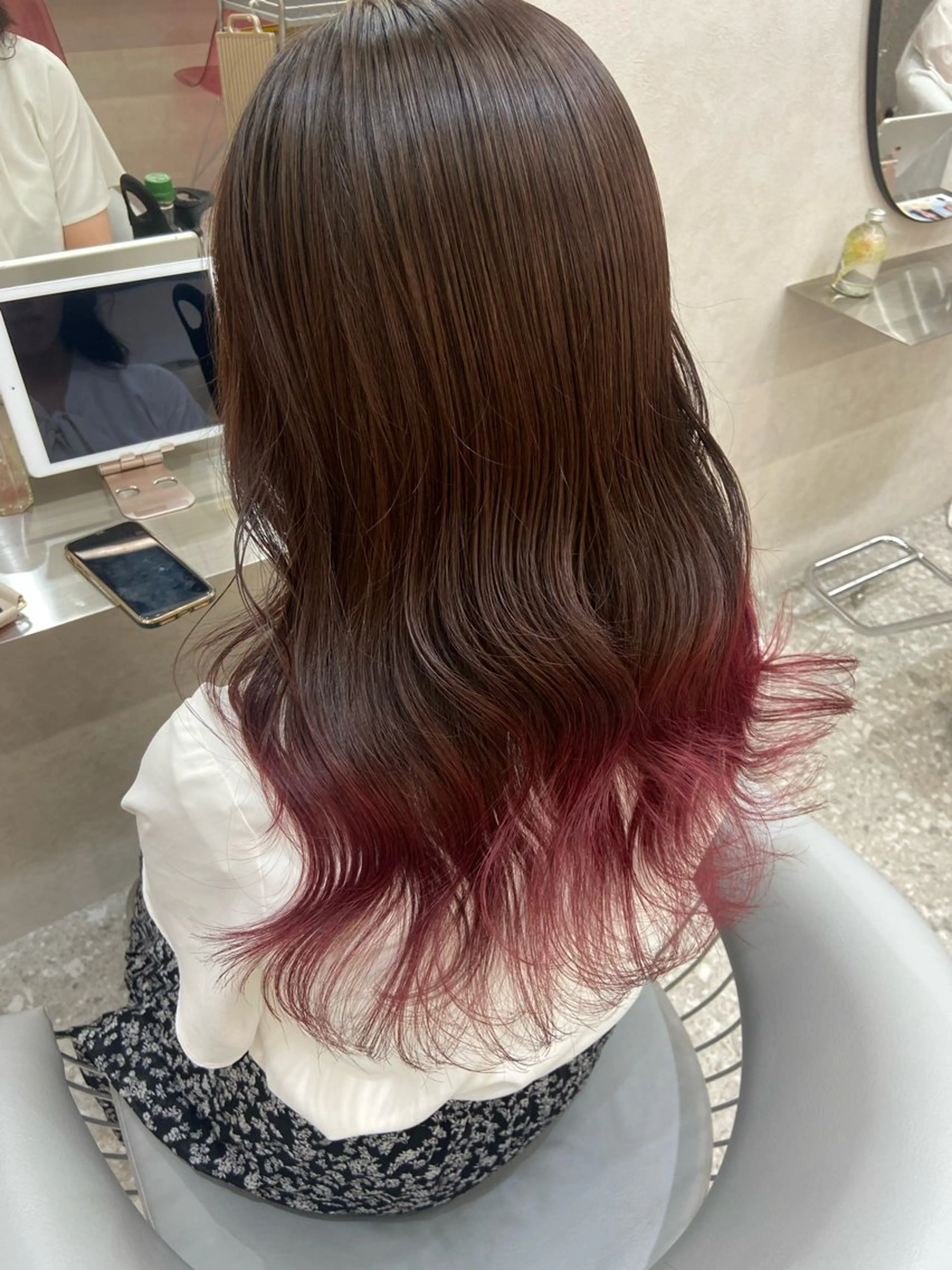 セミロング カラー ブリーチ ケアブリーチ グラデーションカラー ピンクカラー 新宿/韓国ヘア 中明度カラー/かやのヘアスタイル