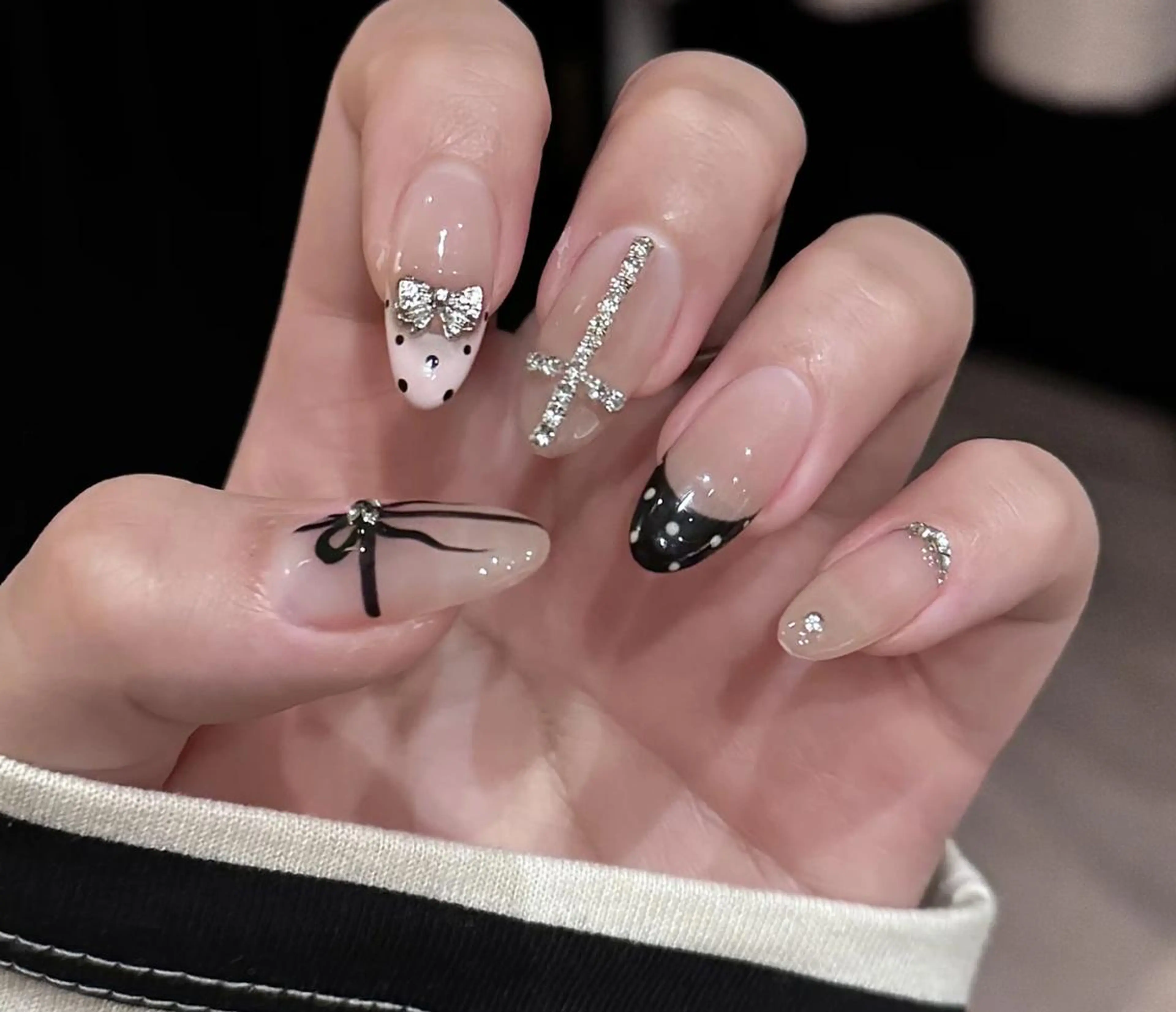 ネイル ハンドネイル 🍑 momo_nailのネイルデザイン