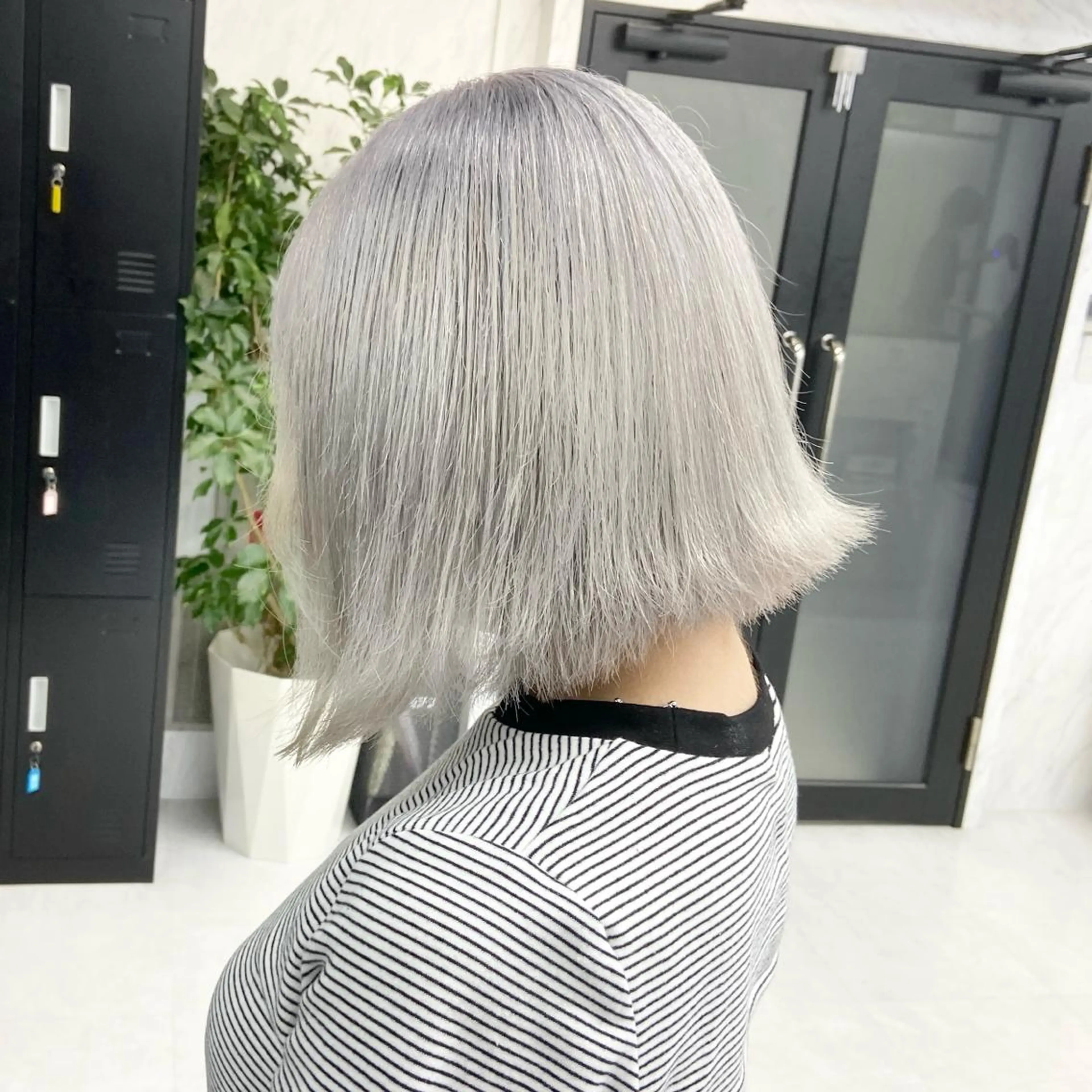 ショート カラー ハイトーンカラー ヘアカラー トリートメント ミルボンAujua認定サロン Ria  OSAKA 梅田所属・メンズ、エクステ特化 Ryuのヘアスタイル