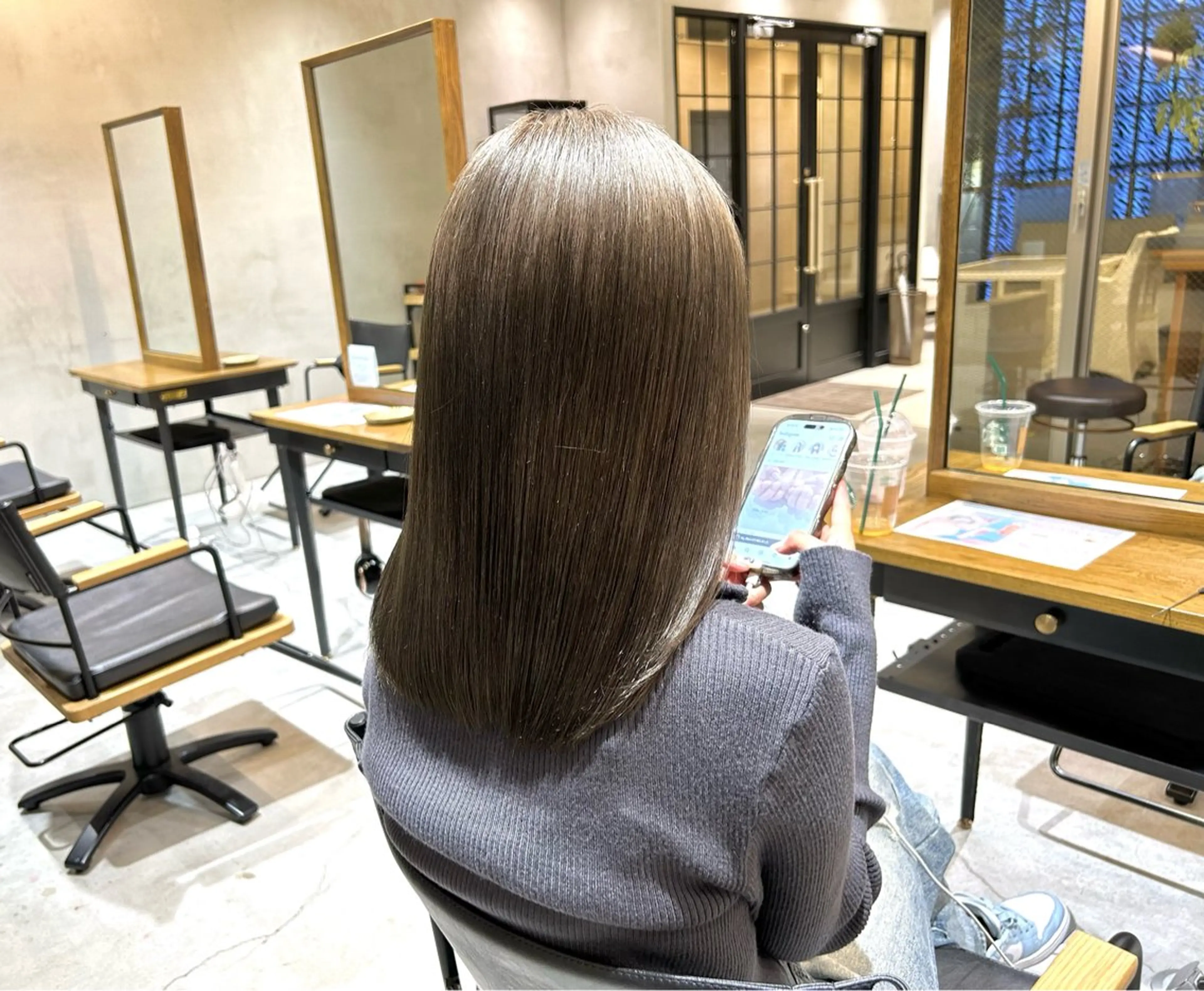 ロング カラー 韓国風レイヤー/ 島原　由璃のヘアスタイル