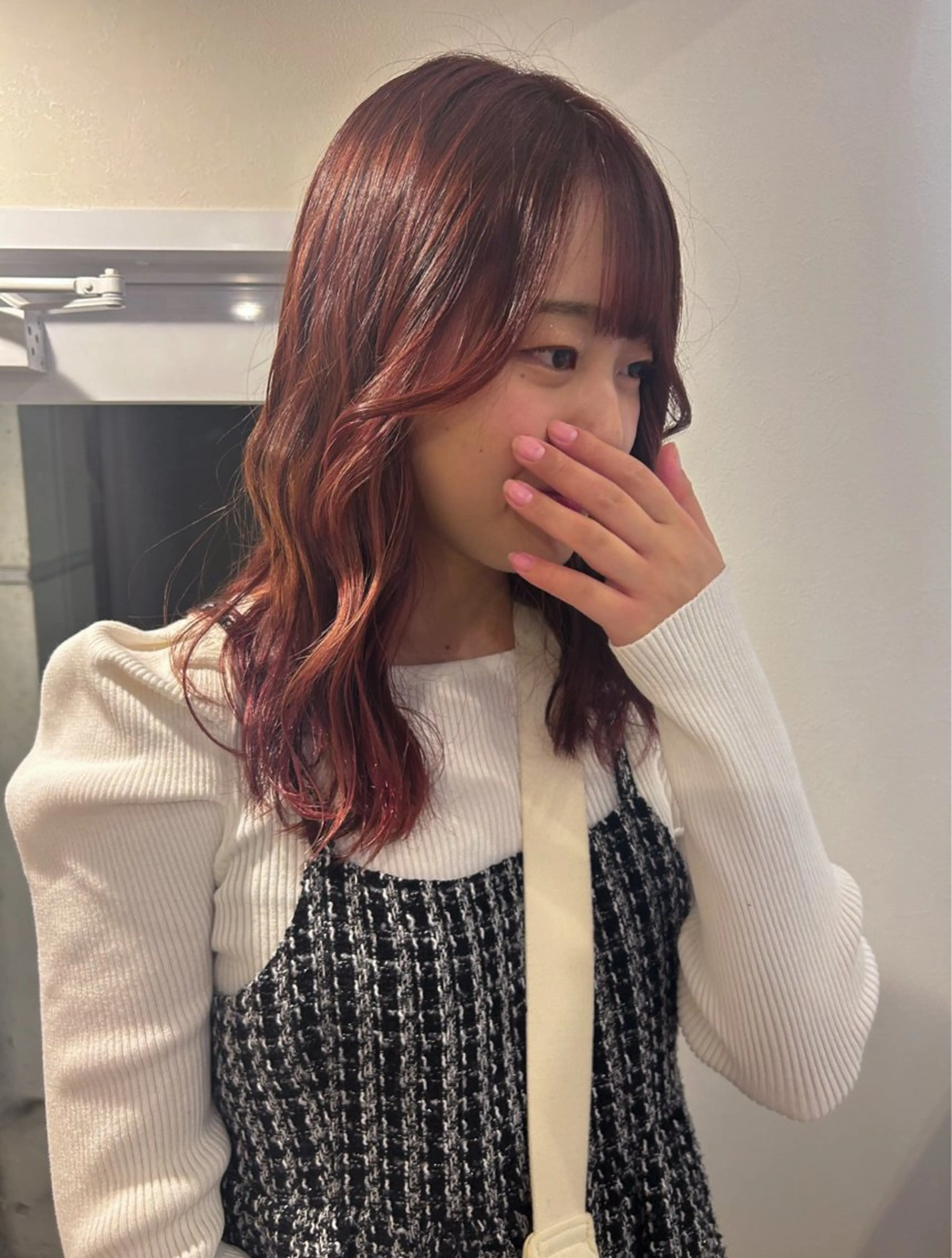 ミディアム カラー ヘアアレンジ ブラウンカラー 透明感カラー インナーカラー ピンクカラー ピンクブラウン ヘアカラー 倉田 光希のヘアスタイル