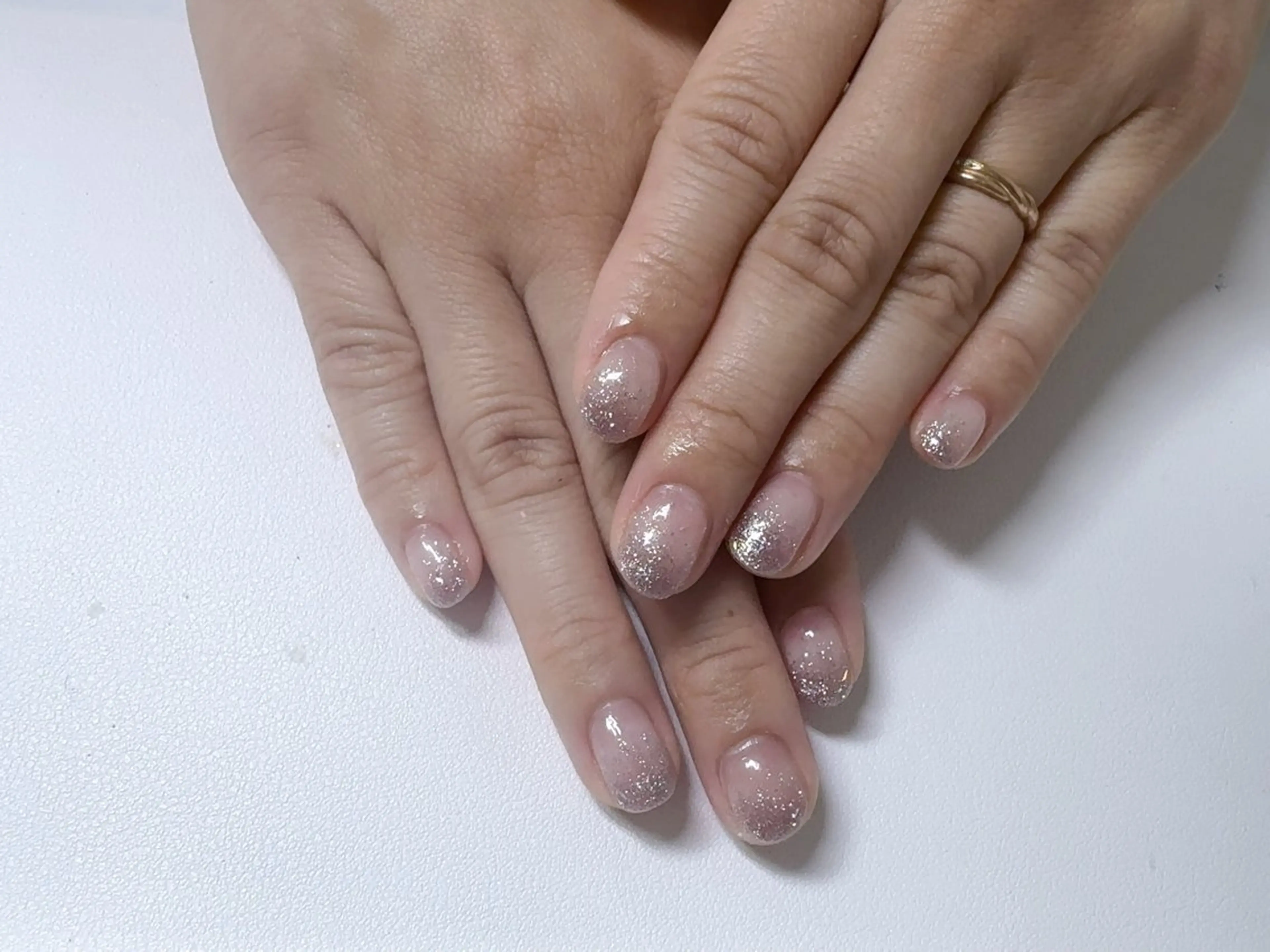 ネイル グラデーション ラメ(グリッター) ラメグラデーション Rarity nail salon所属・Rarity Nail💗ちなつのネイルデザイン