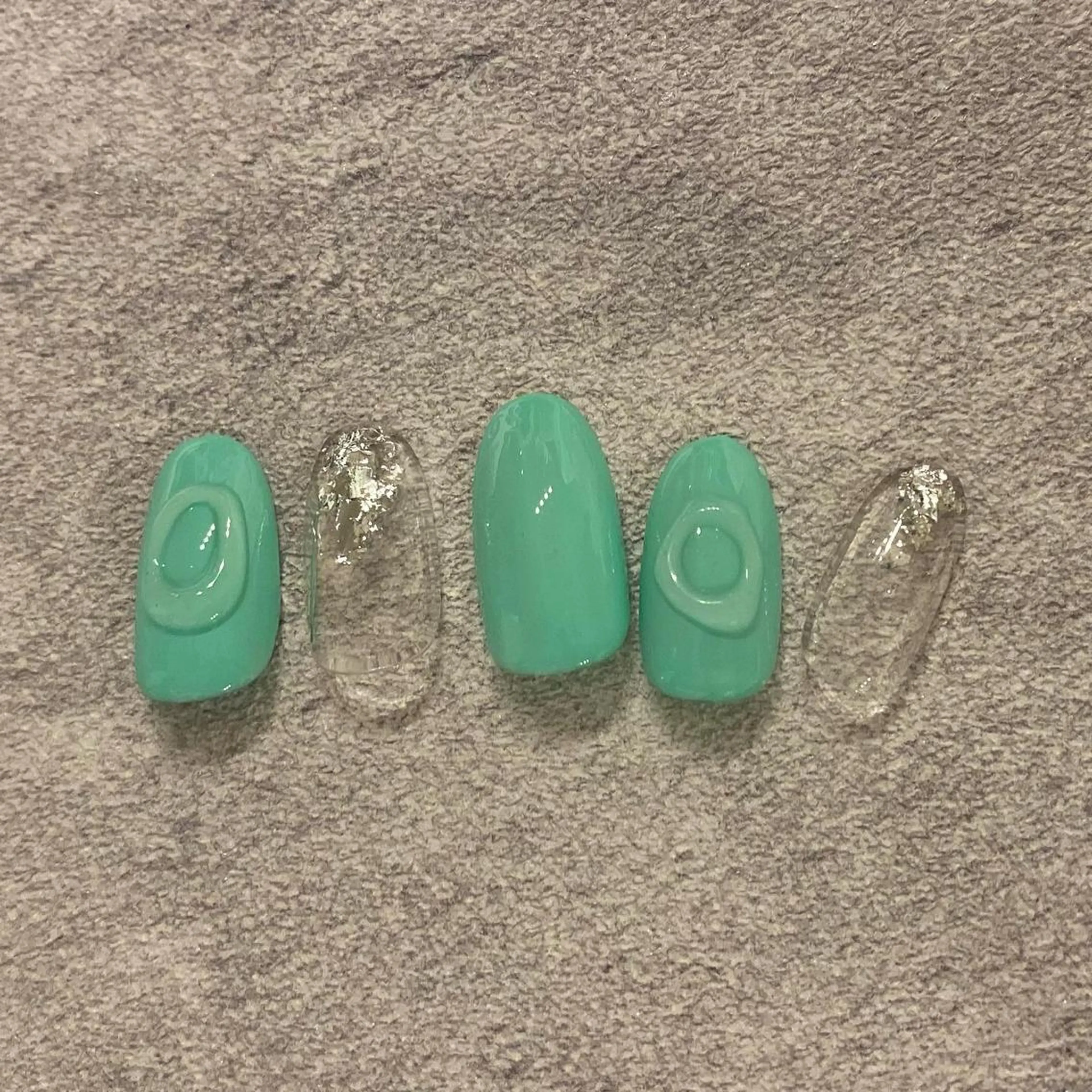 ネイル オーロラネイル キラキラネイル ロングネイル ミラーネイル ニュアンスネイル ハンドネイル mermooi nailのネイルデザイン