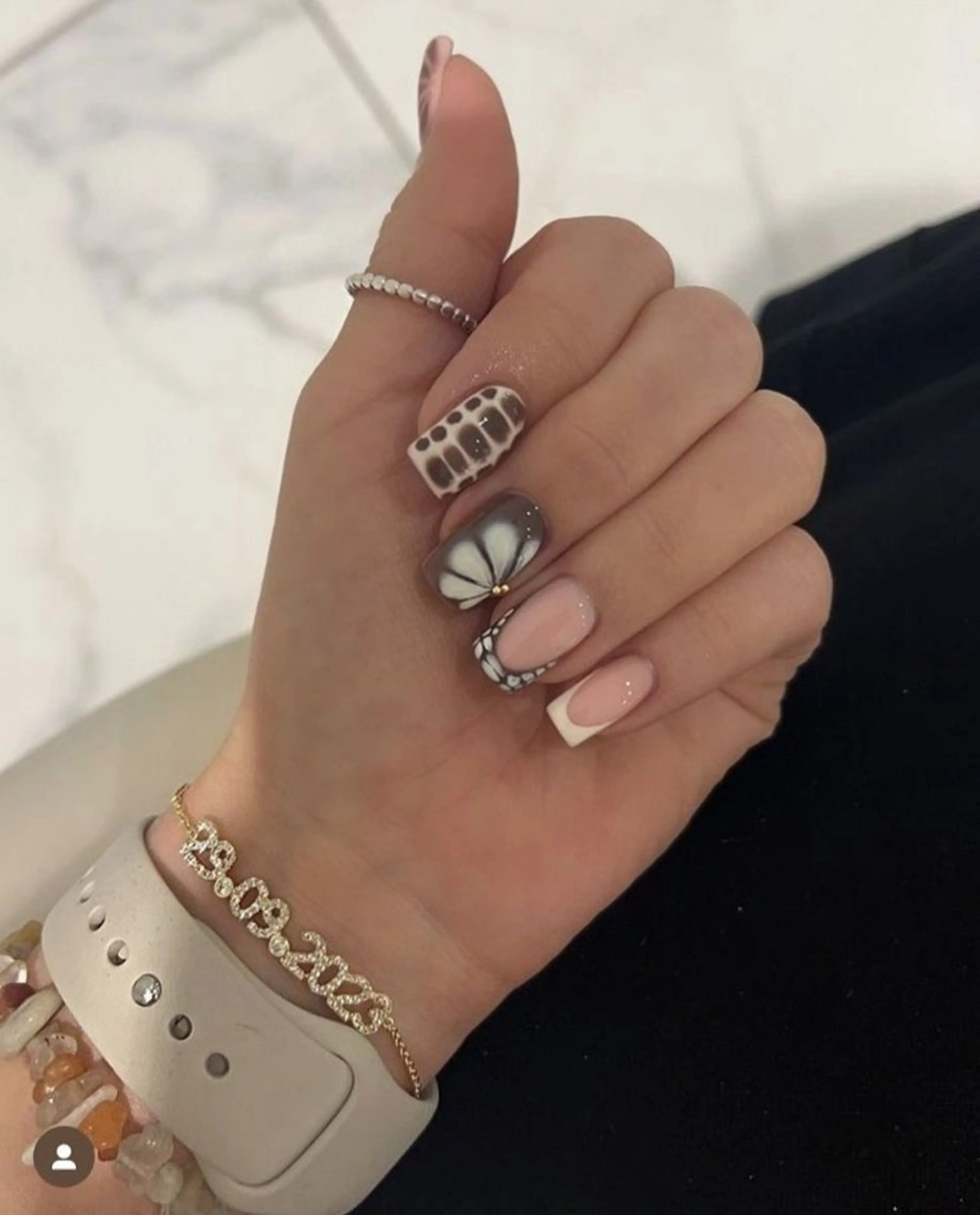 ネイル ハンドネイル Her Nails Yokosuka Chuo所属・HerNails  Yokosukaのネイルデザイン