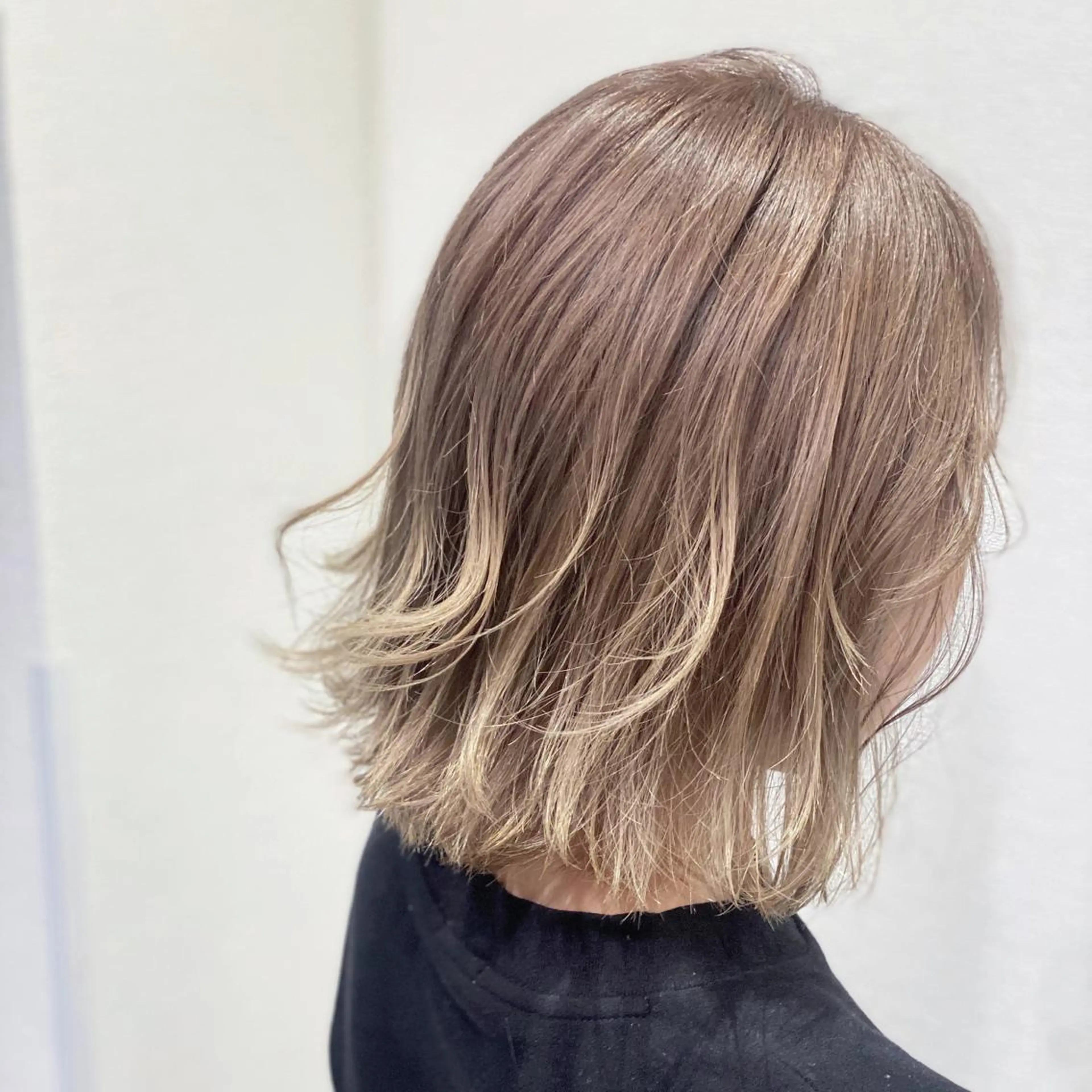 ミディアム ヘアカラー トリートメント 💎大人ハイライト 💎上杉一也💎のヘアスタイル