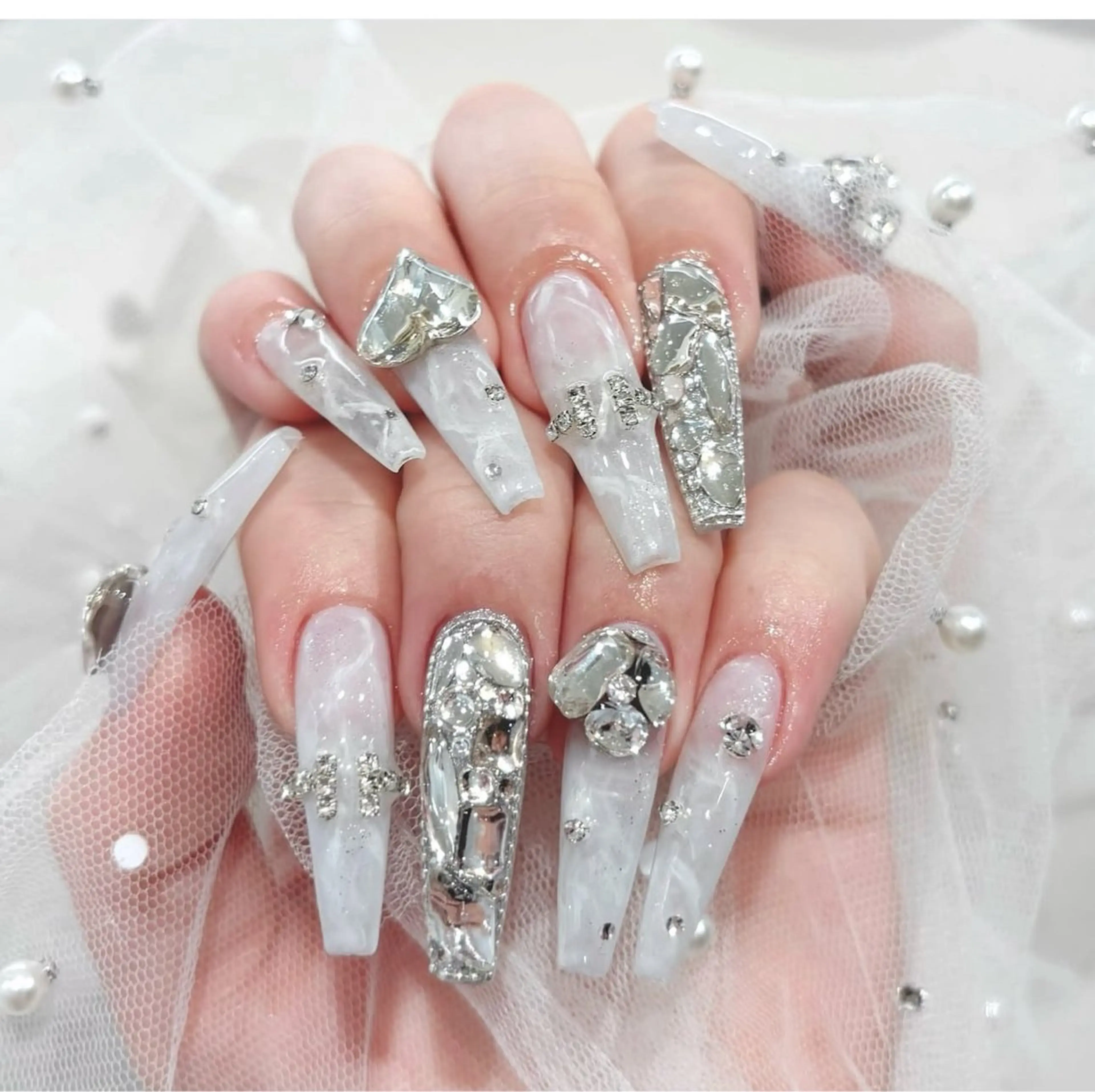 ネイル ジェルネイル 韓国ネイル マグネットネイル ネイルチップ 冬ネイル Lenie Nailのネイルデザイン