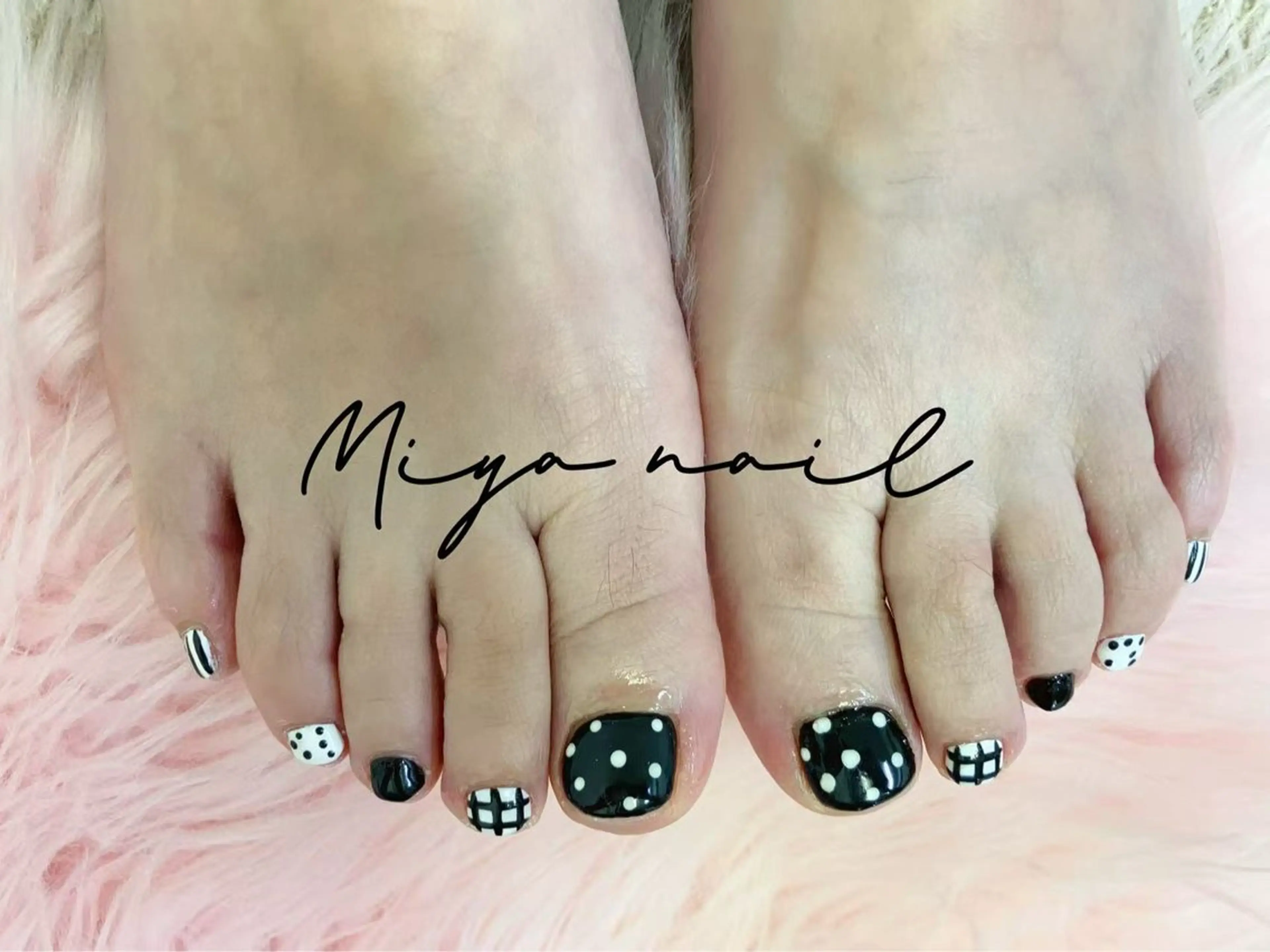 ネイル フットネイル 💜MIYA nail鶴見店所属・💜MIYA nail 鶴見店のネイルデザイン