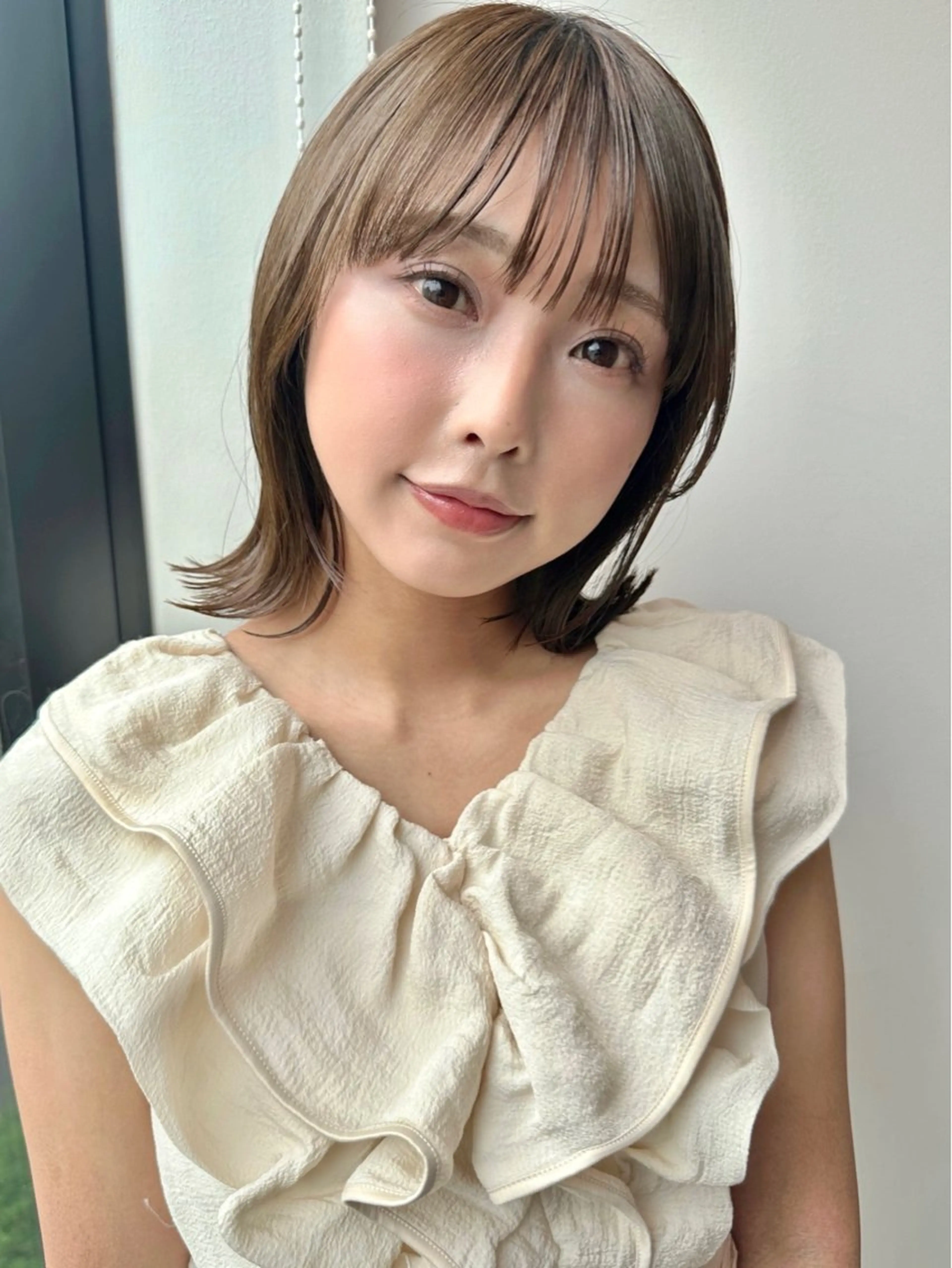 ミディアム カラー 透明感カラー 顔周りカット レイヤーカット トリートメント カット ヘアカラー トリートメント 🩰ナチュラル可愛い kamicare🩰のヘアスタイル