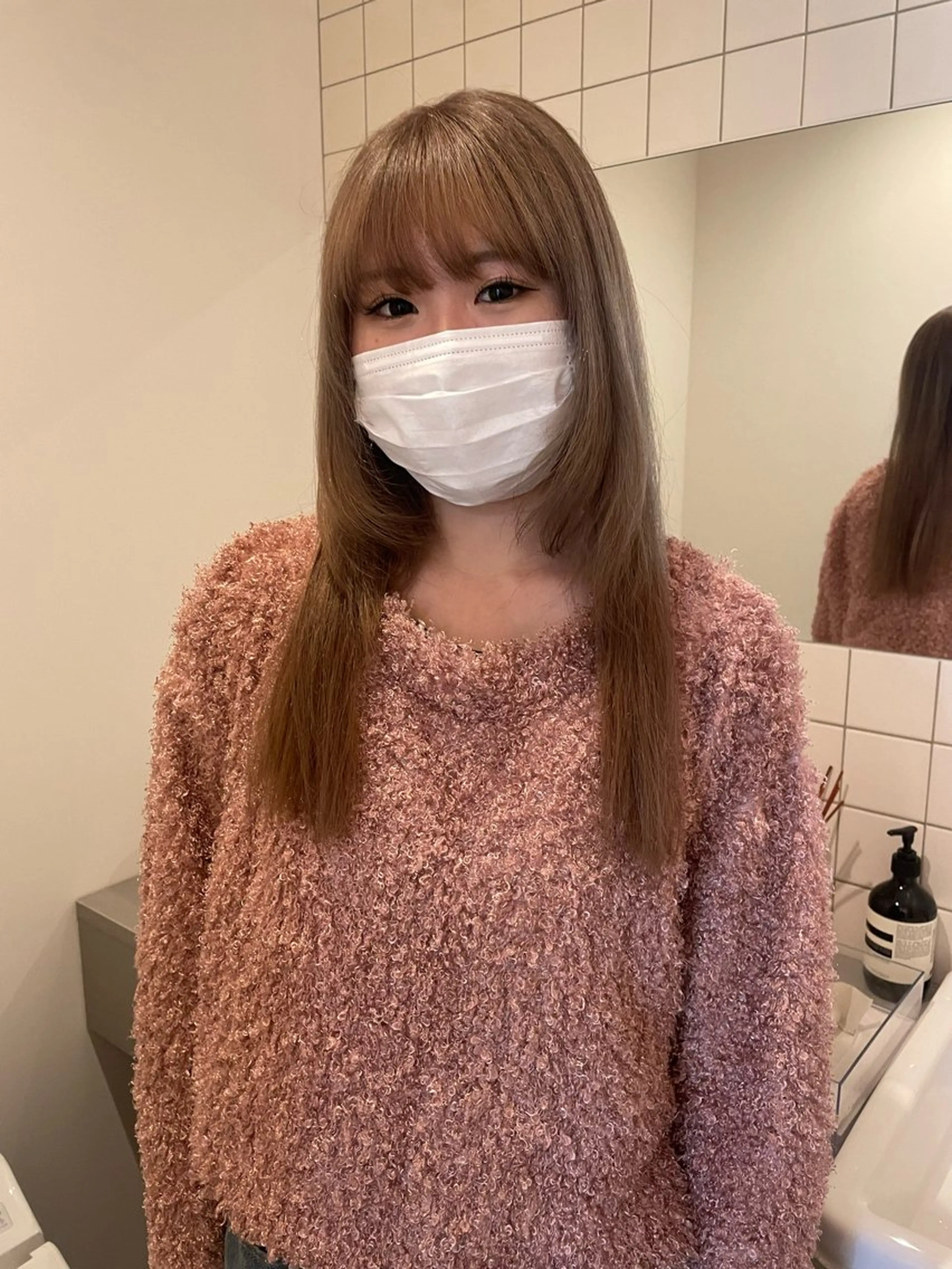 セミロング カラー ヘアカラー カットモデル/ ハイトーン/ゆうあのヘアスタイル