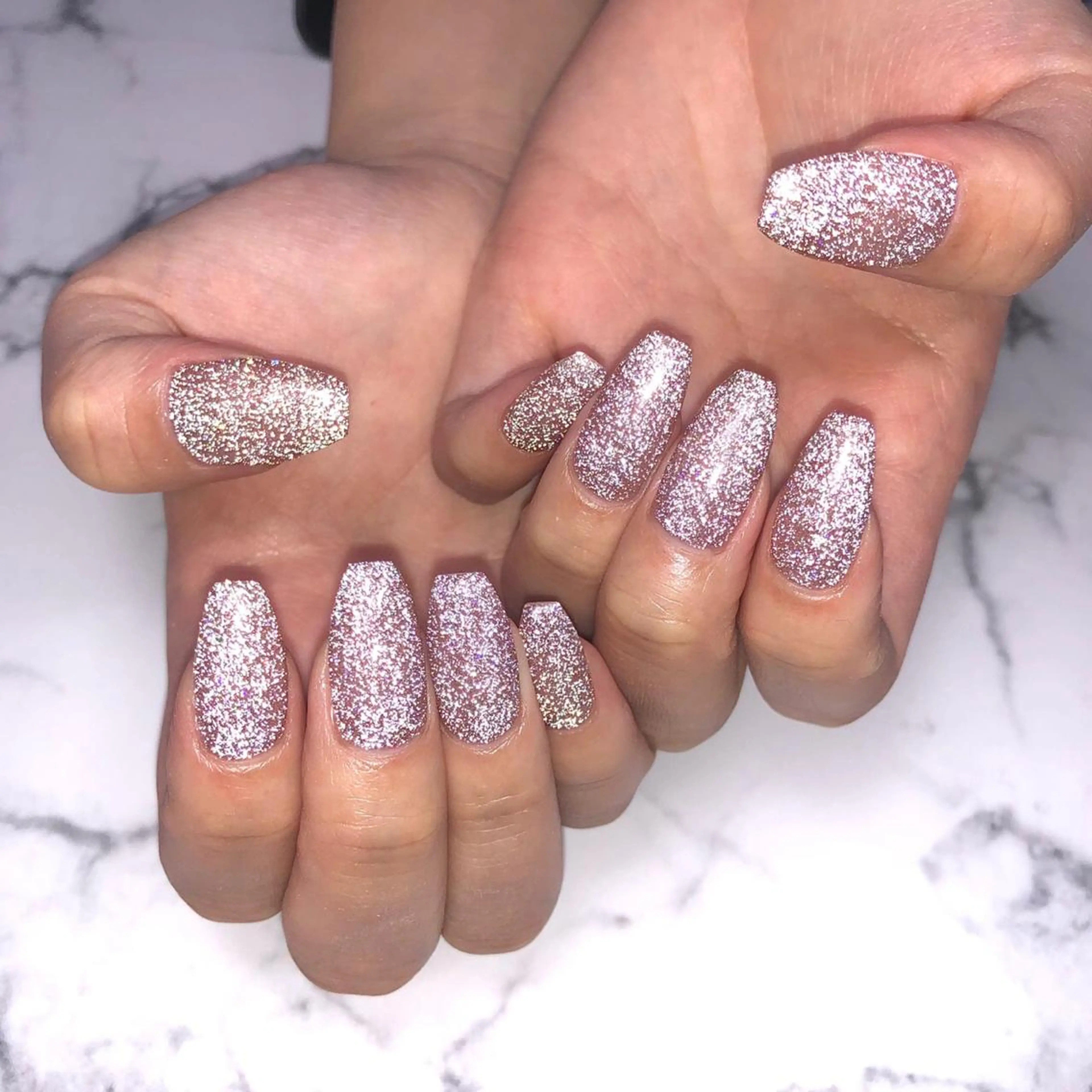 ネイル アートネイル フラッシュネイル キラキラネイル 持ち込み ニュアンスネイル ハンドネイル NAIL NOWのネイルデザイン