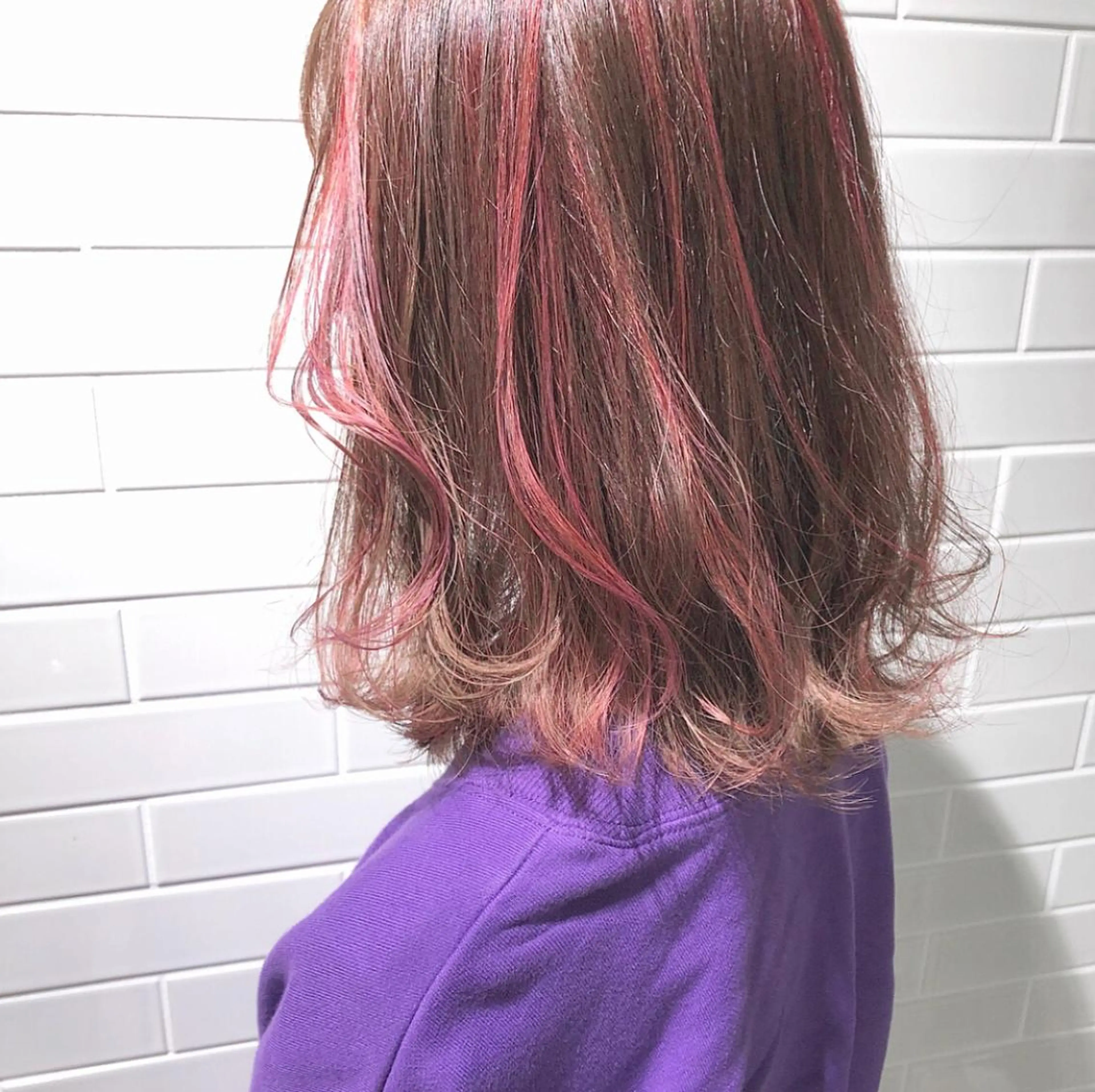 ミディアム カラー ハイライトカラー ピンクカラー ハイライト autre所属・大久保 ひでなりのヘアスタイル