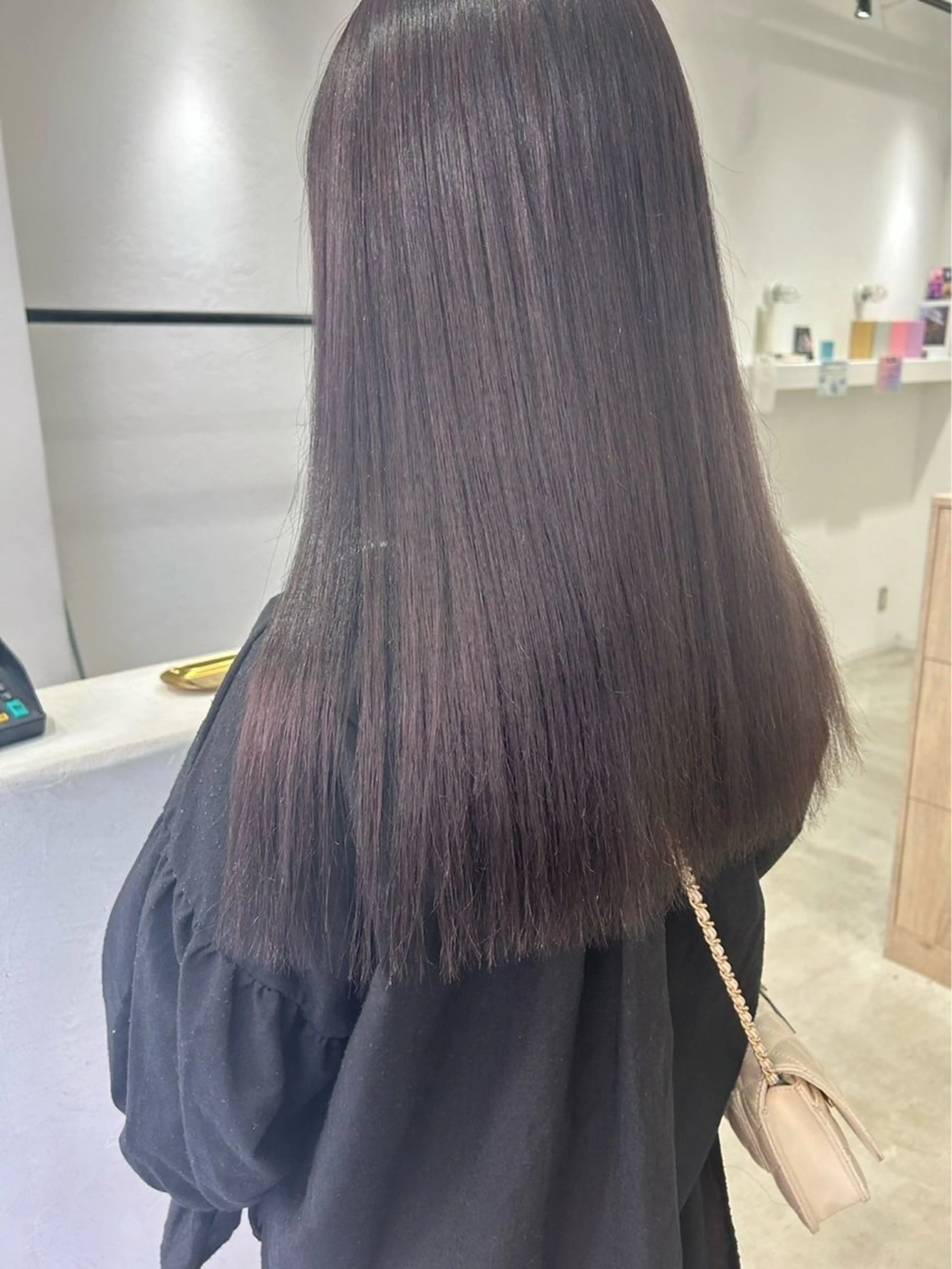 ロング カラー 石橋 華のヘアスタイル