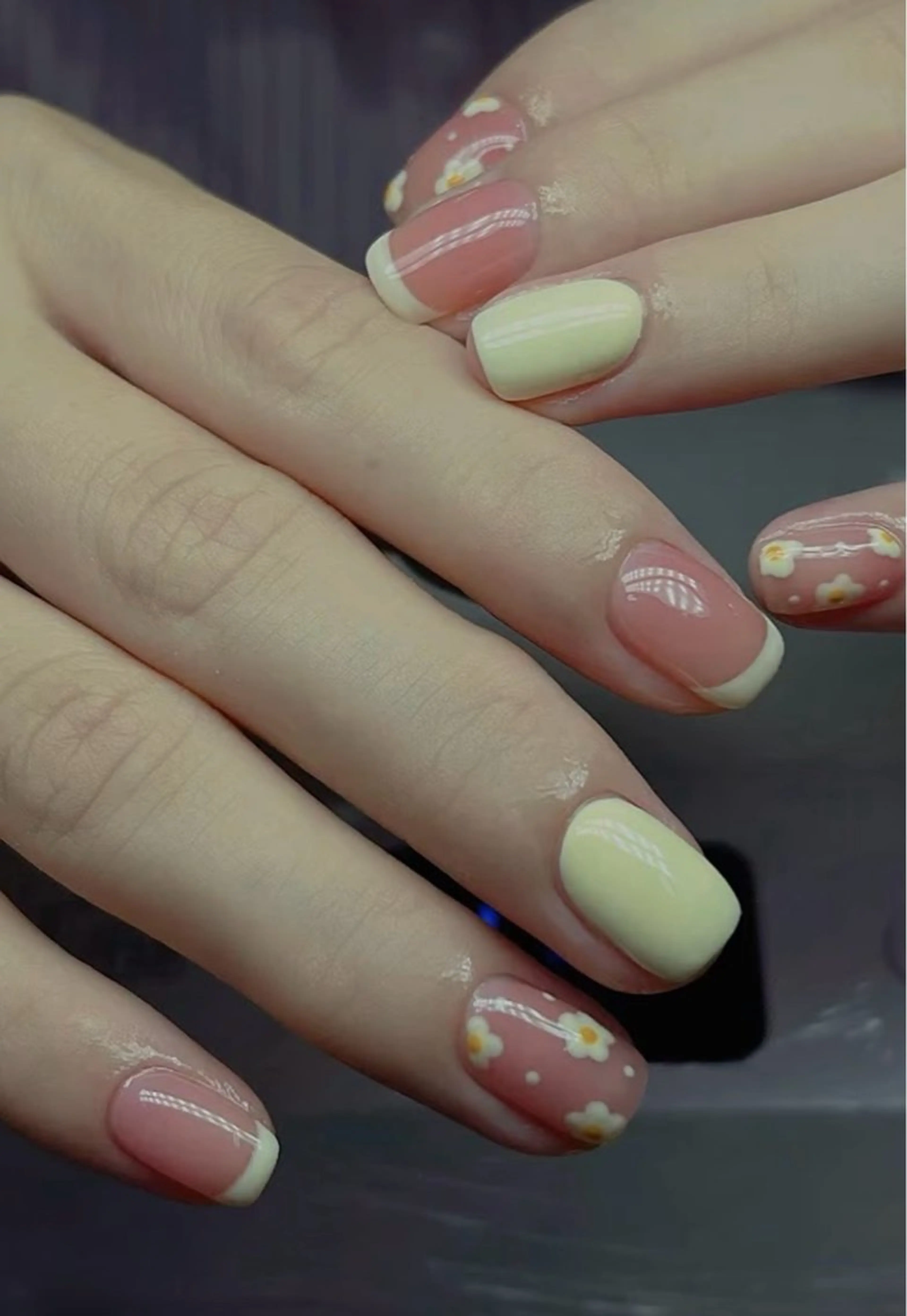 ネイル アートネイル 成人式 ジェルネイル ニュアンスネイル ネイルチップ Kora Nailのネイルデザイン