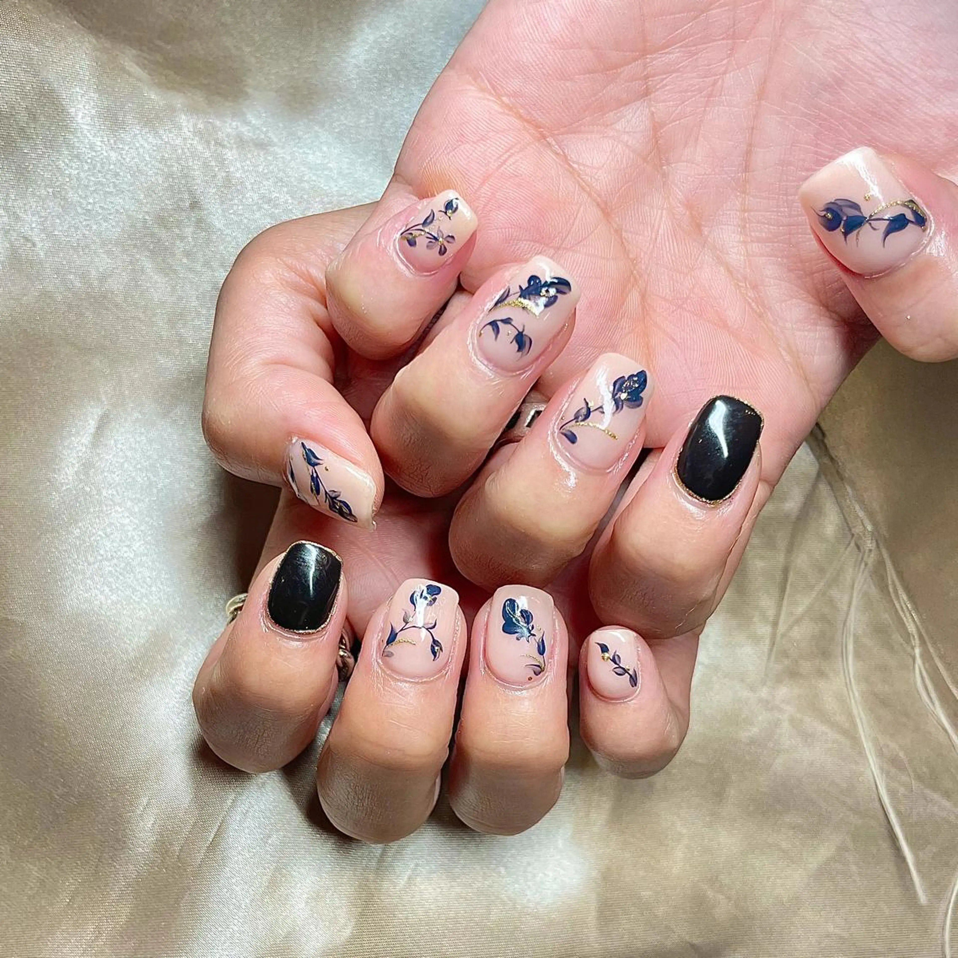 ショート カラー パーマ ヘアアレンジ メンズ キッズ ネイル マツエク・マツパ アイブロウ フラワーネイル nail&eye Aoのマツエク・マツパデザイン