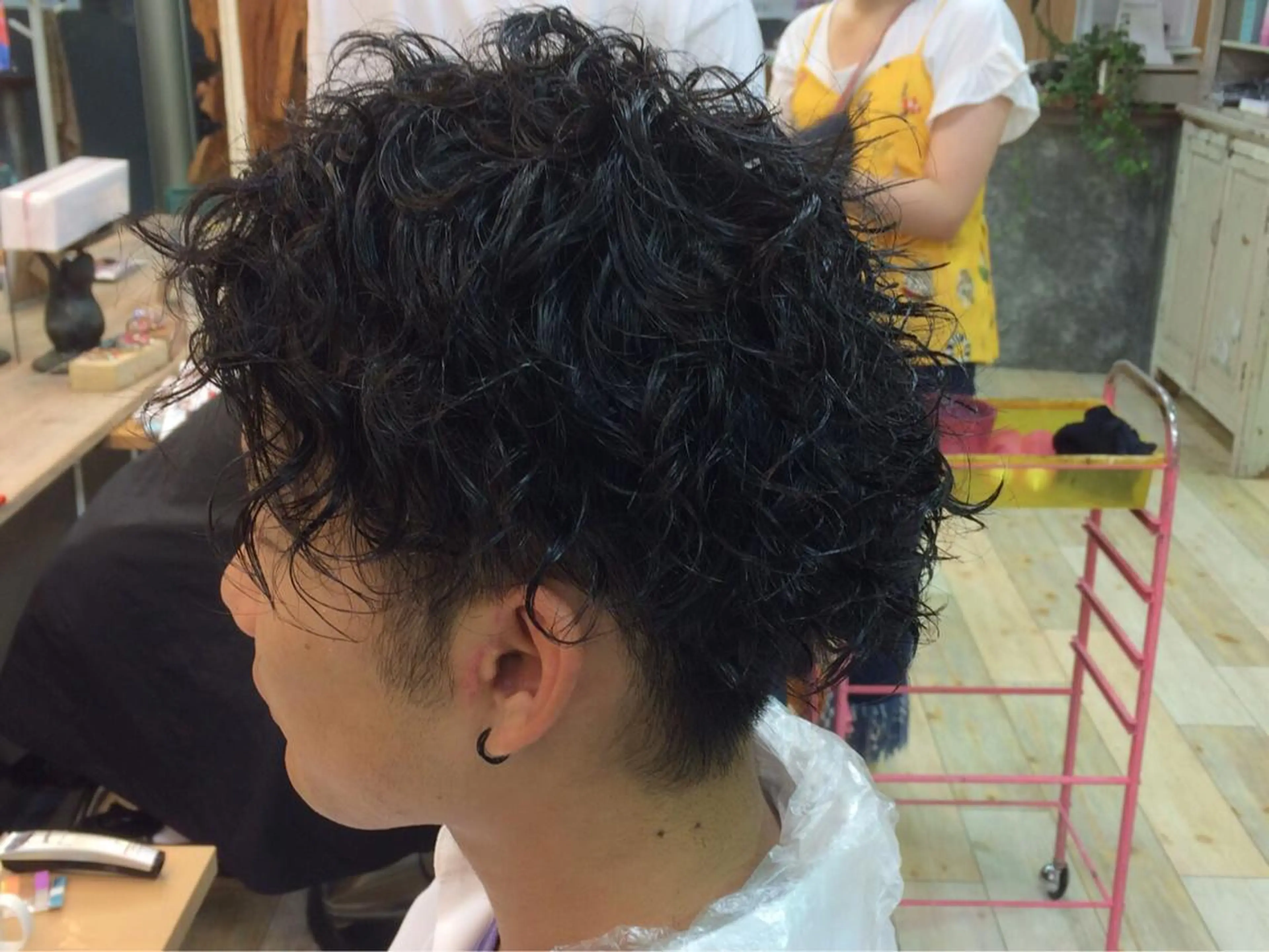 ショート パーマ メンズ 平尾 拓也のヘアスタイル