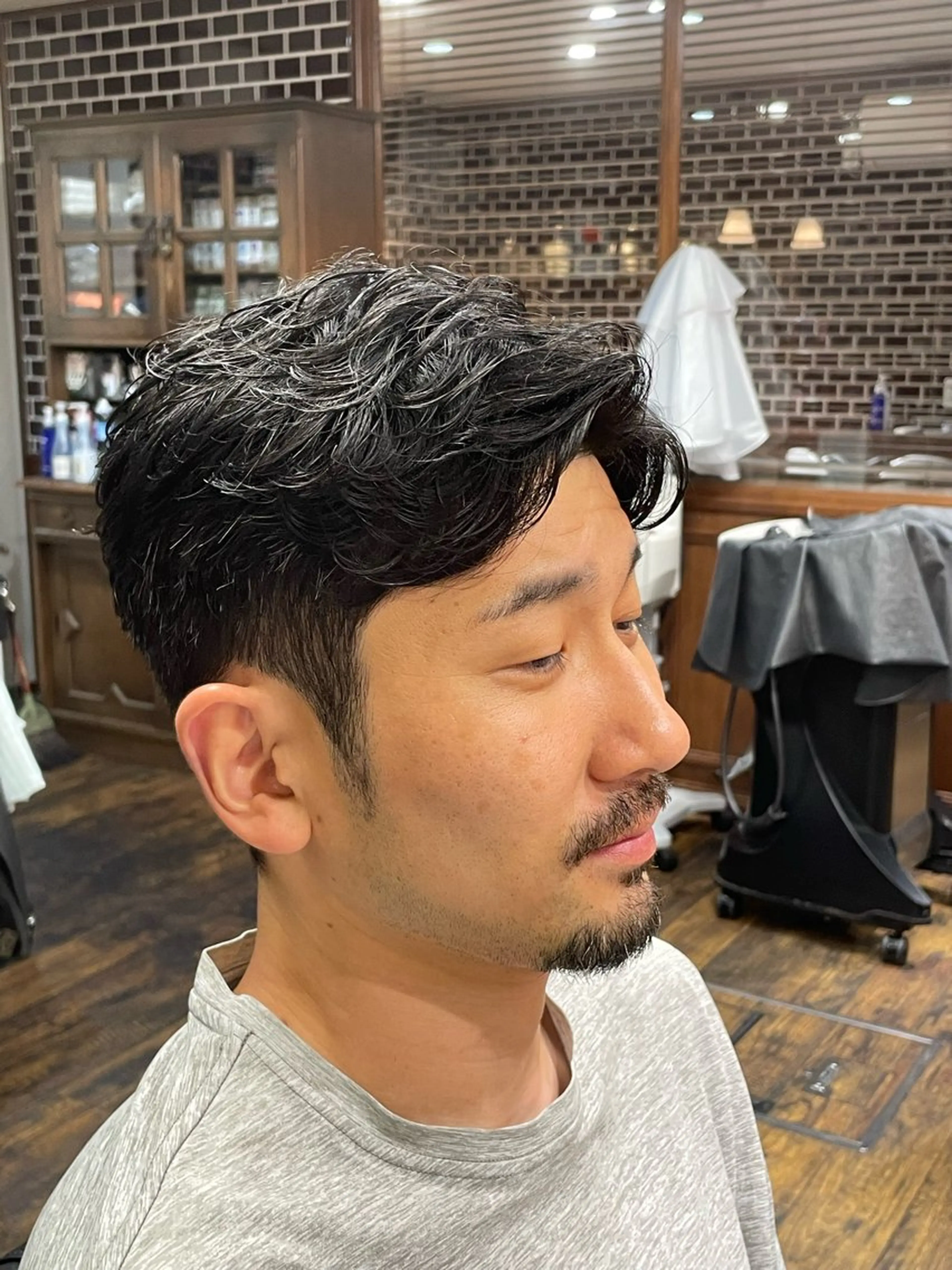 パーマ メンズ メンズパーマ パーマ EVOGUE BARBER SHOP所属・EVOGUE 森内 秀有 メンズパーマのエステ・リラクイメージ