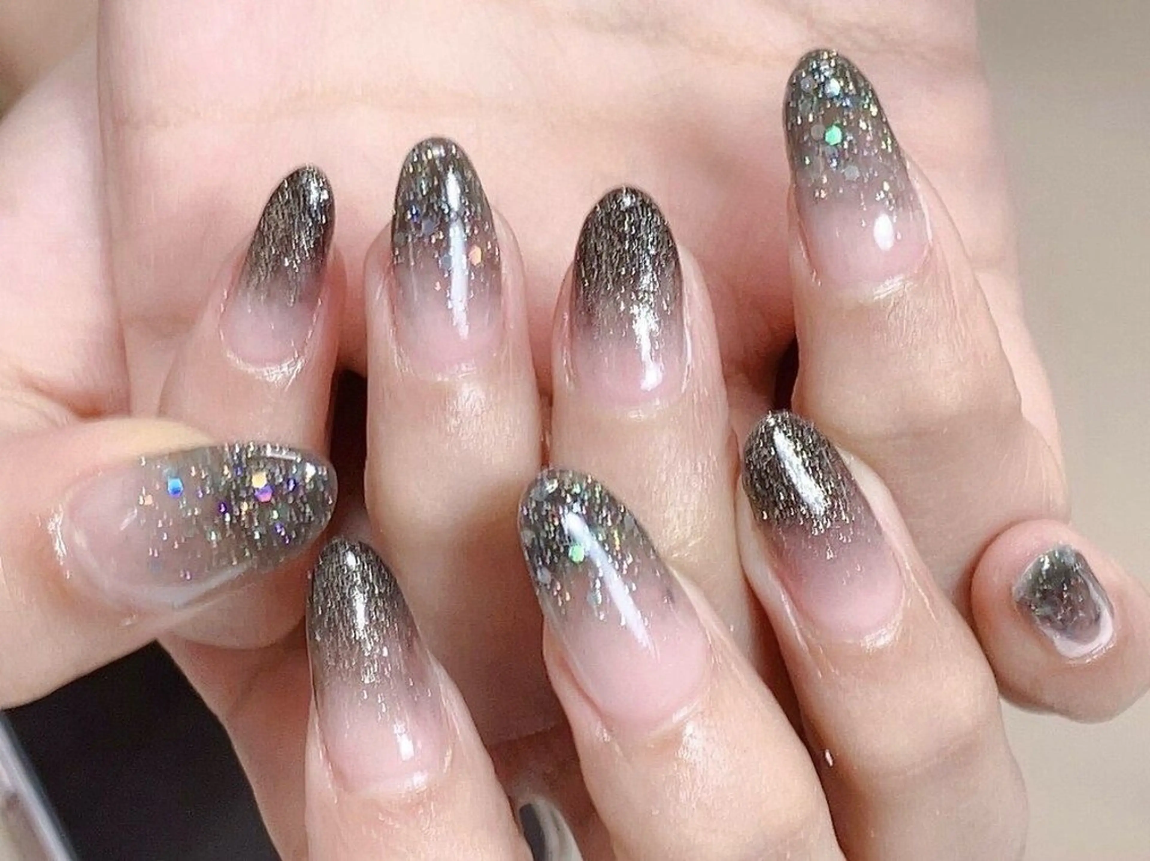 ネイル 長さ出し フレンチネイル グラデーション 卒業式 マグネットネイル ハンドネイル MIHANA NAILのネイルデザイン