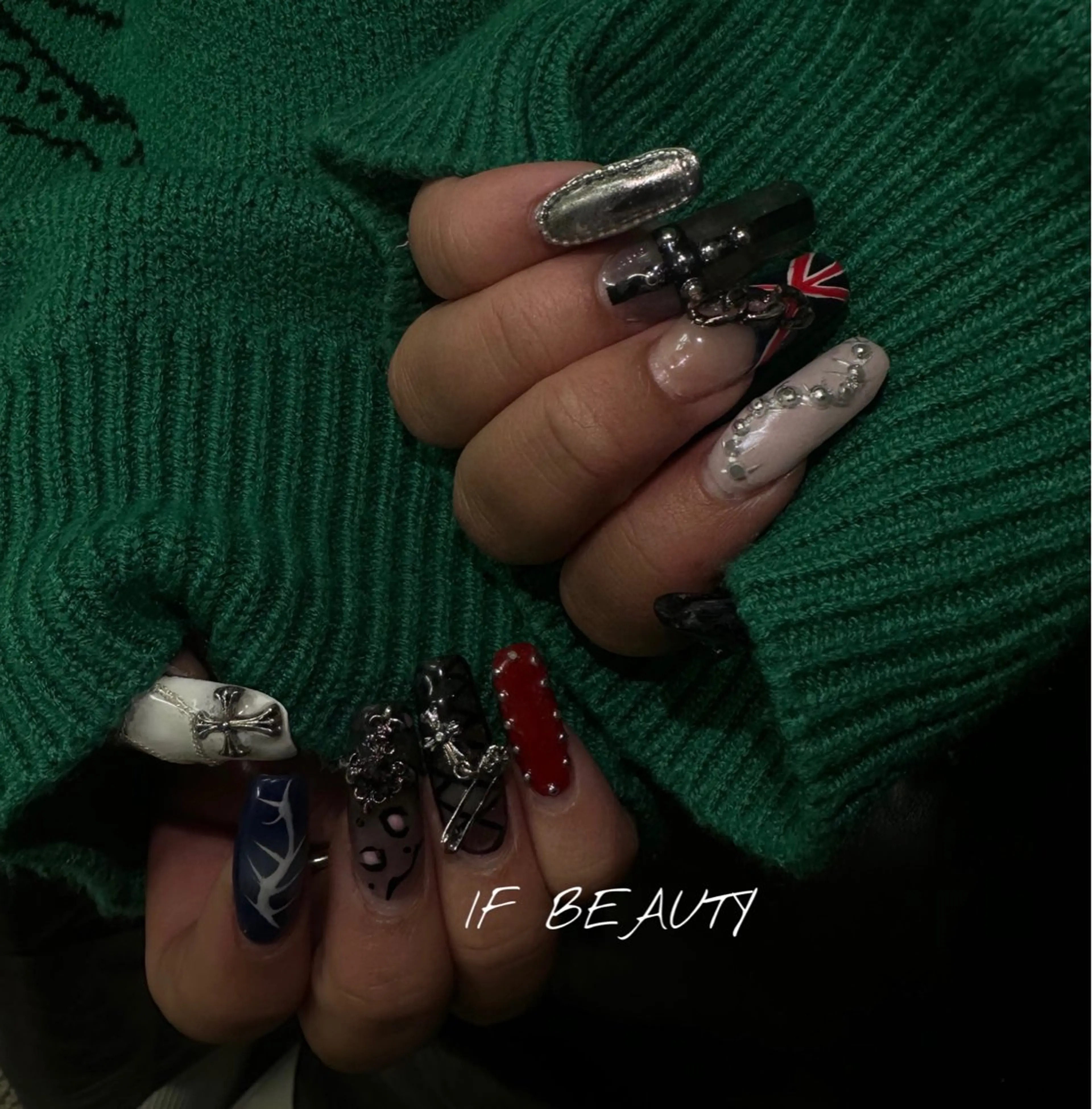 ネイル アートネイル ジェルネイル ニュアンスネイル ワンカラーネイル パラジェル if Hair&Nail Salon所属・IKA /海外ネイル /個性派/ワンホンのネイルデザイン