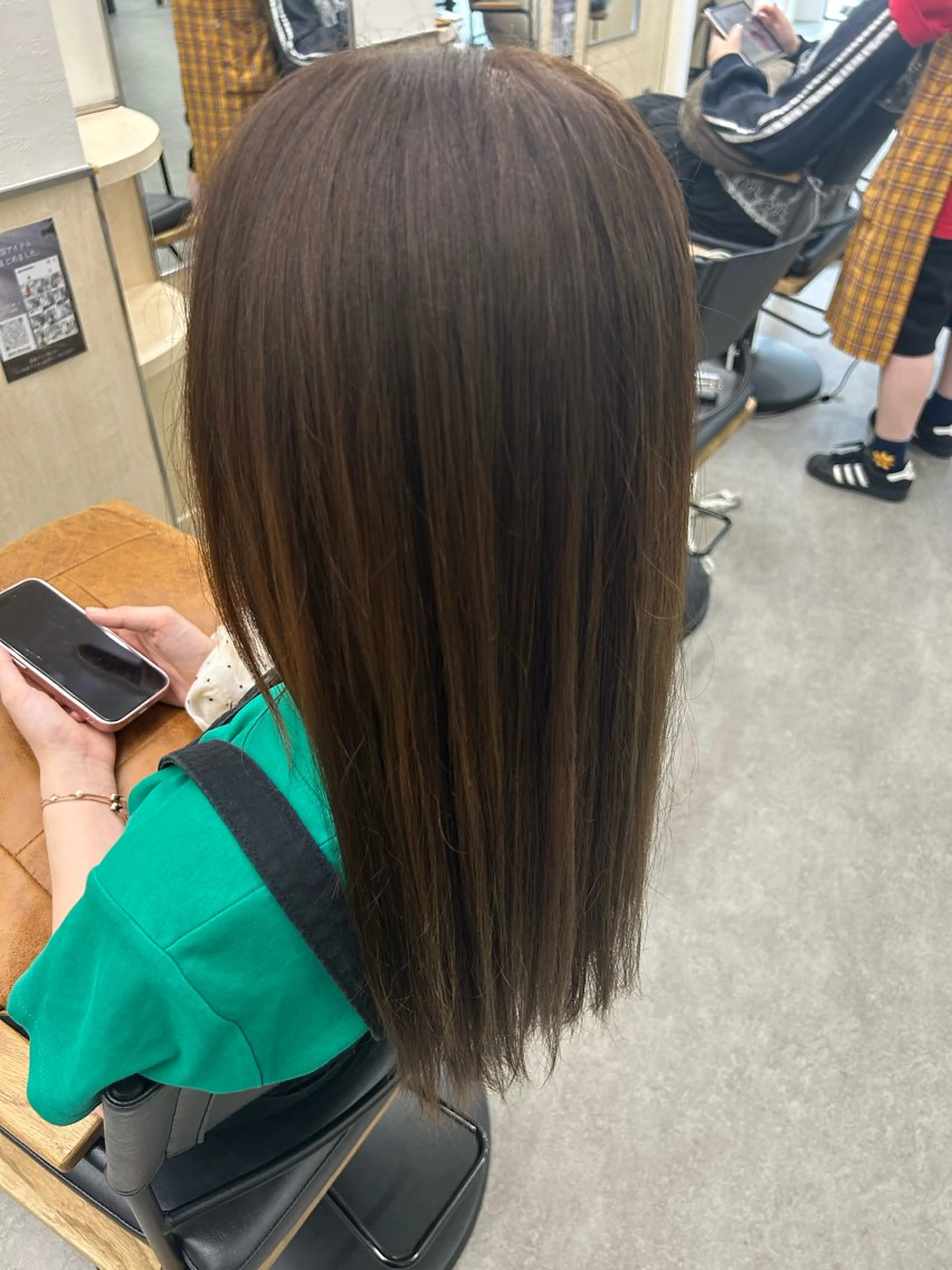 カラー 森瀬 紗都のヘアスタイル