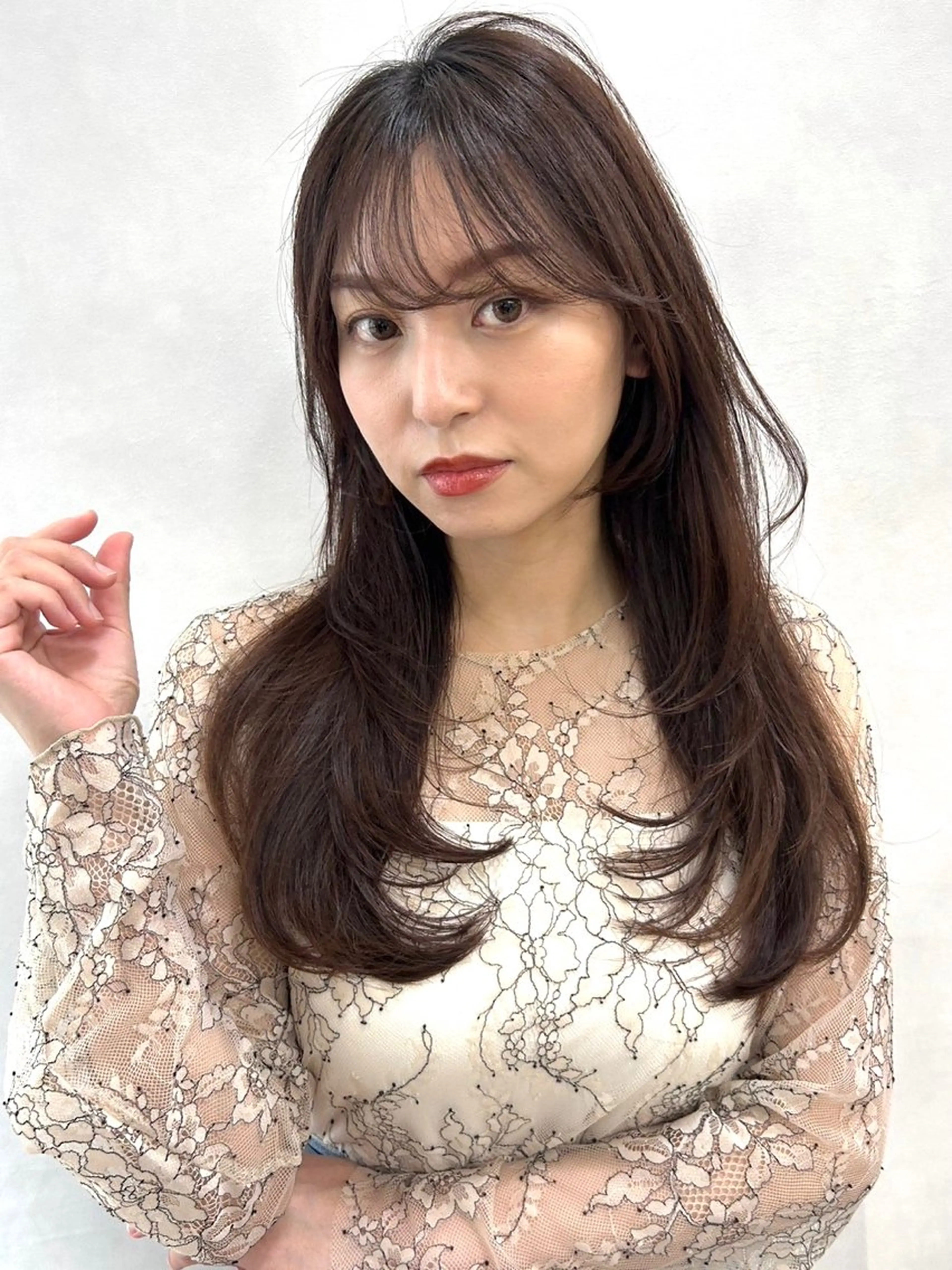 ロング ロングレイヤー アッシュ レイヤーカット ロング Roi【ロイ】所属・マンツーマン施術🩶 𝓚𝓪𝓲𝓽𝓸のヘアスタイル
