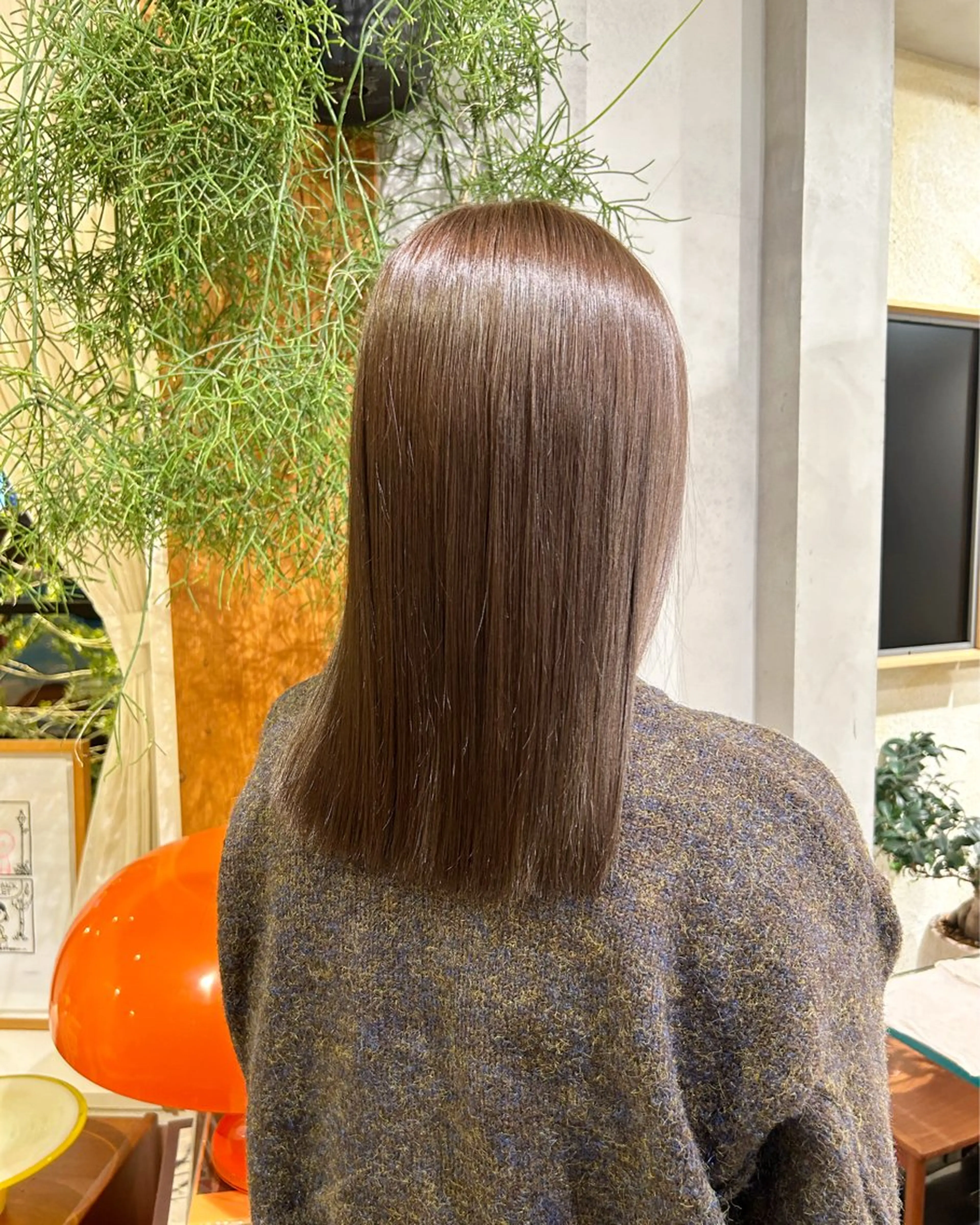 ロング カラー ベージュカラー 透明感カラー 有岡 陽菜のヘアスタイル