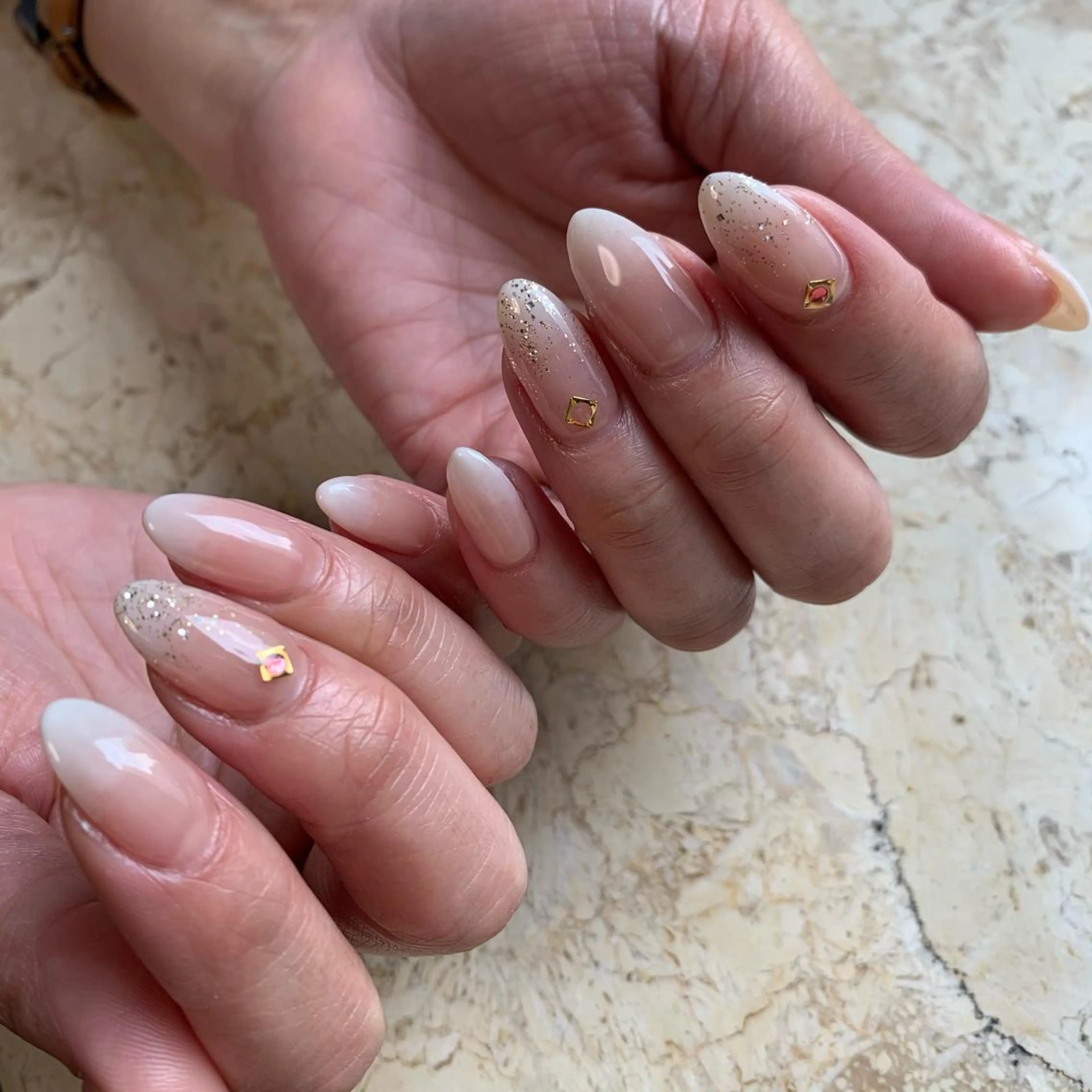 ネイル シンプルネイル ハンドネイル フットネイル nail salon mieux(ミュー)のネイルデザイン