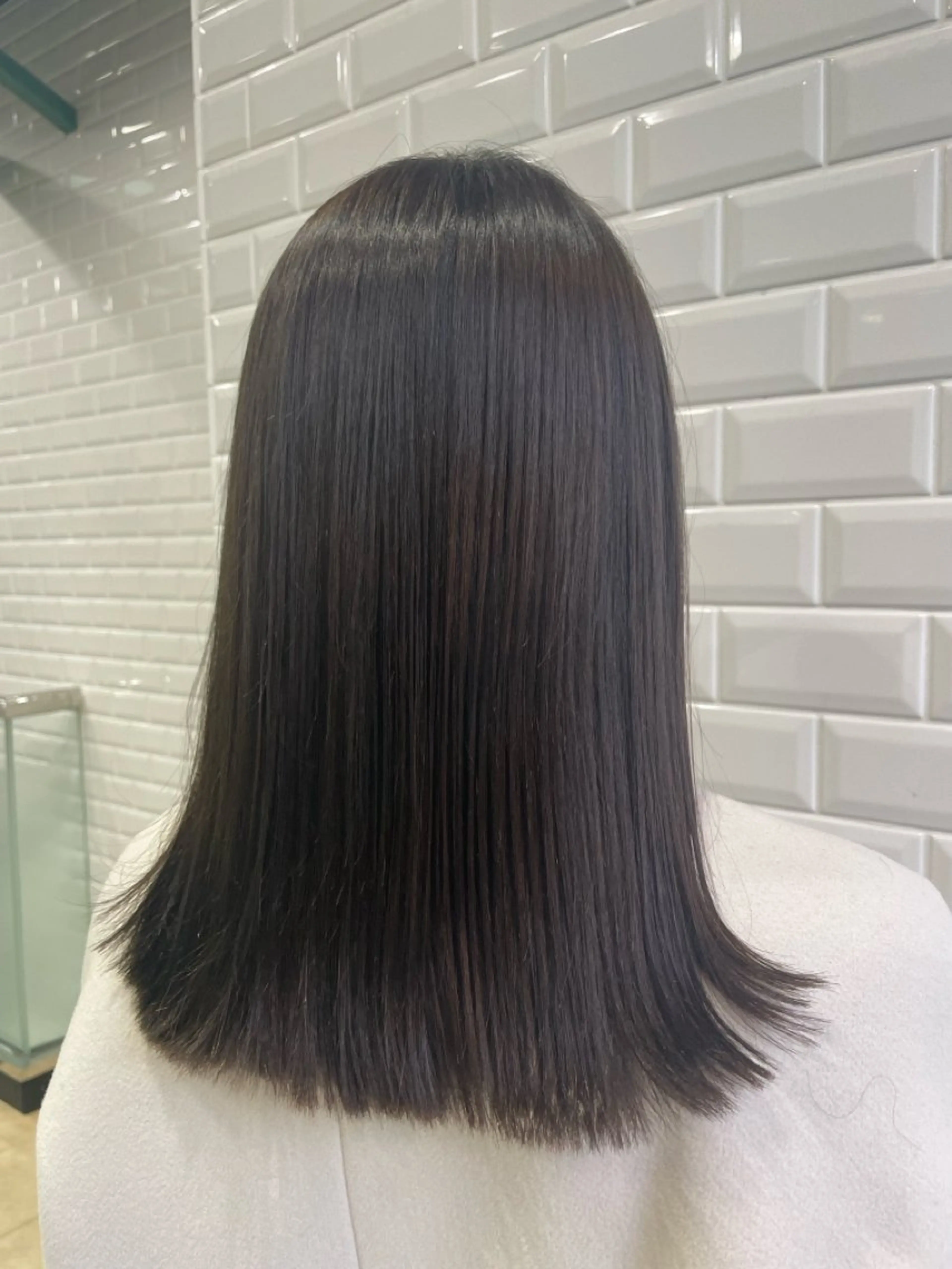 セミロング 縮毛矯正 近藤 ちかのヘアスタイル