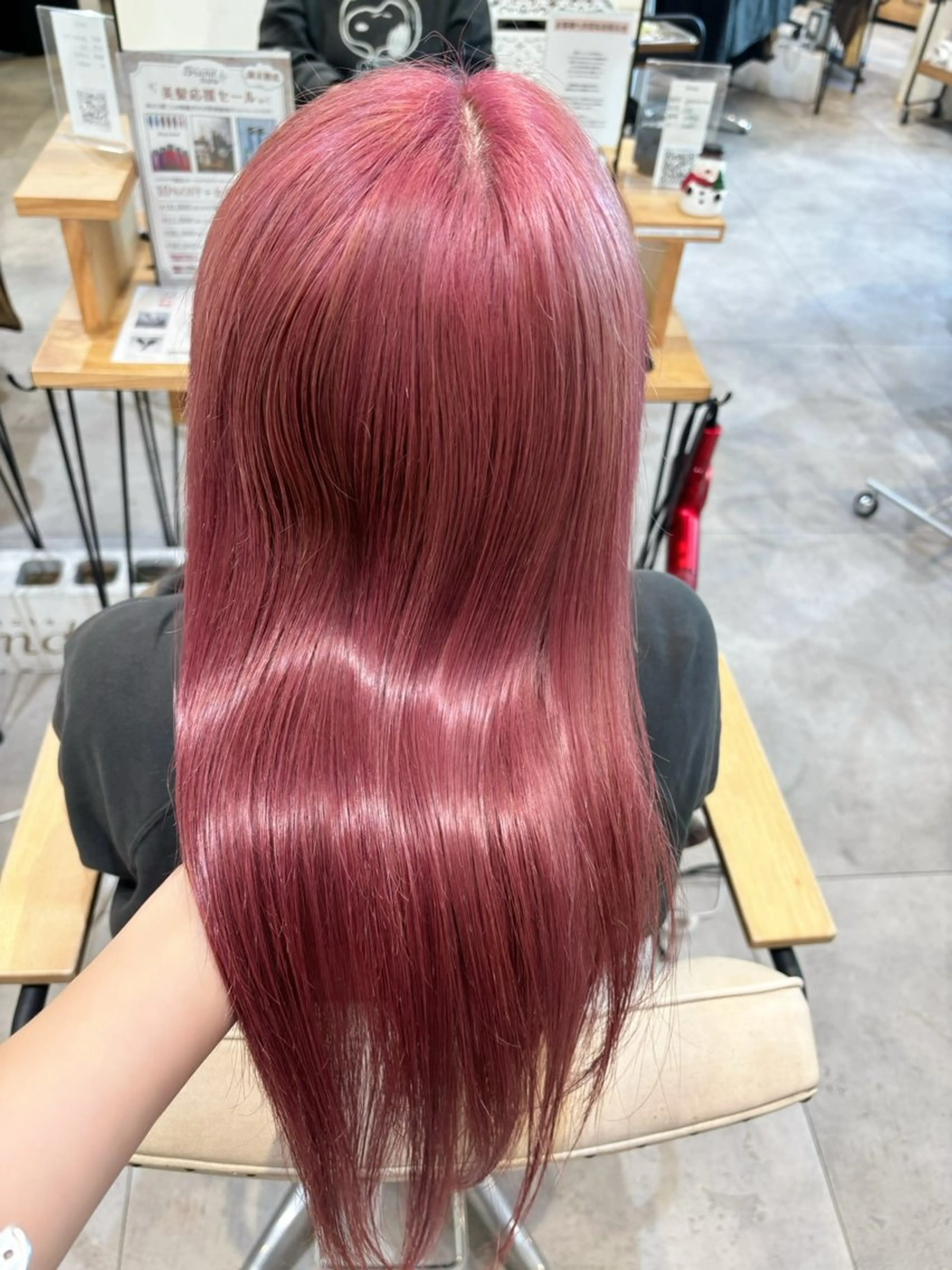 ロング カラー ベージュカラー ブリーチ ケアブリーチ ダブルカラー ハイトーンカラー ヘアカラー 肌に馴染むハイトーン /ミルクティーカラーのヘアスタイル