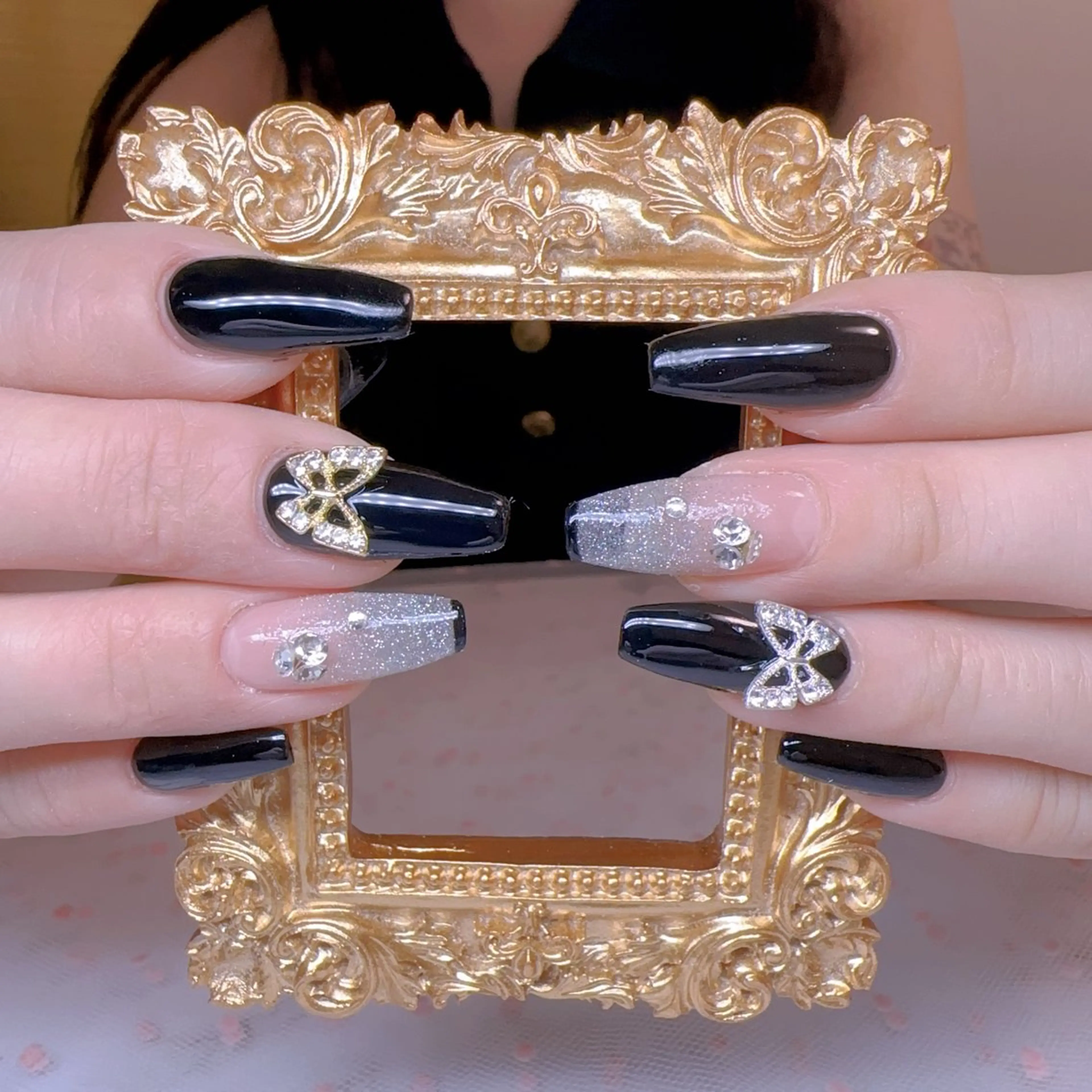 ネイル オーロラネイル フットネイル 韓国ネイル ラメ(グリッター) ラメグラデーション Belle nail salon 新小岩のネイルデザイン