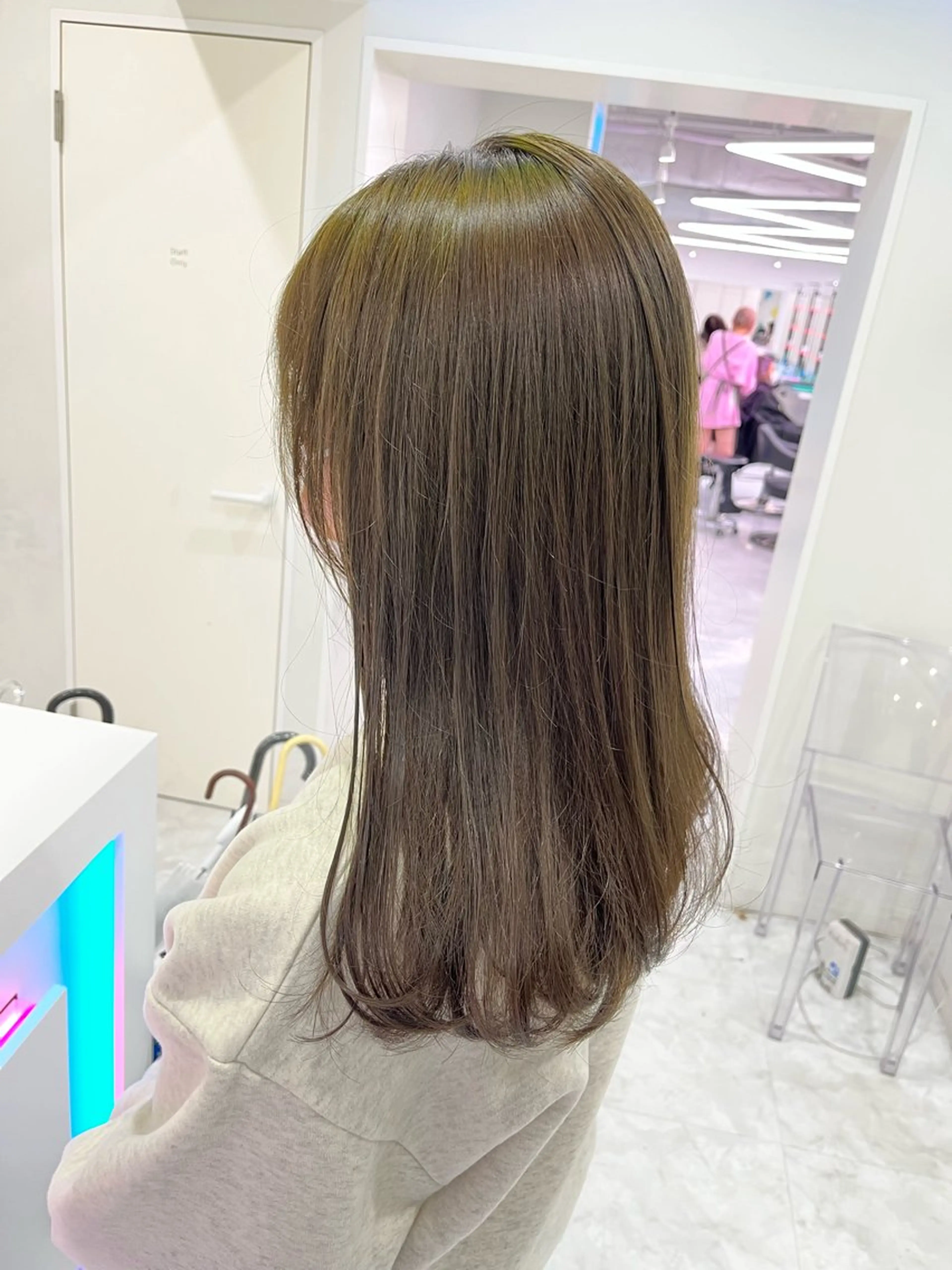 ミディアム ブラウンベージュ🤎 ブリーチなし🤎のヘアスタイル