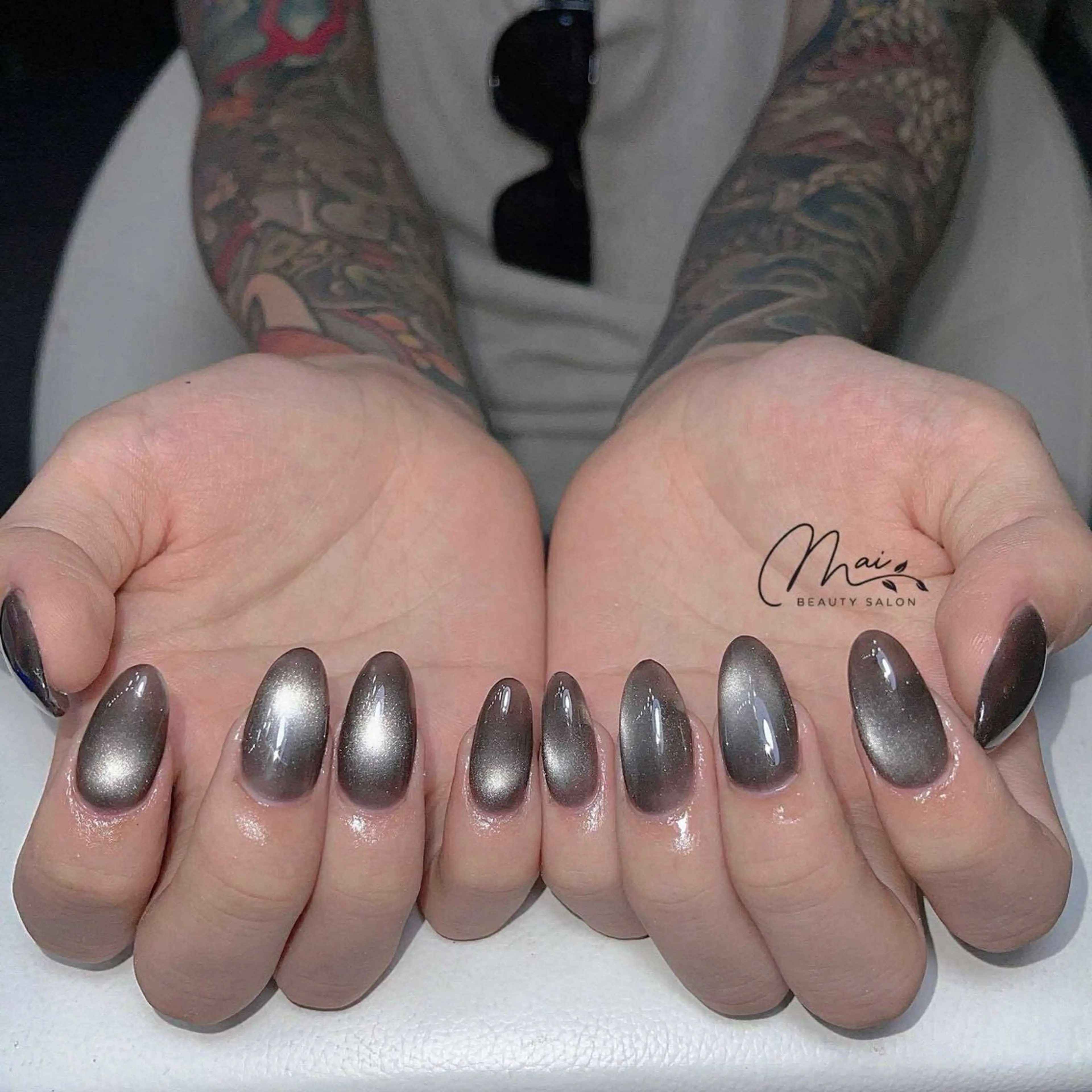 ネイル アニマル柄 ボルドー フレンチネイル ジェルネイル 韓国ネイル ハンドネイル MaiBeauty Niのネイルデザイン