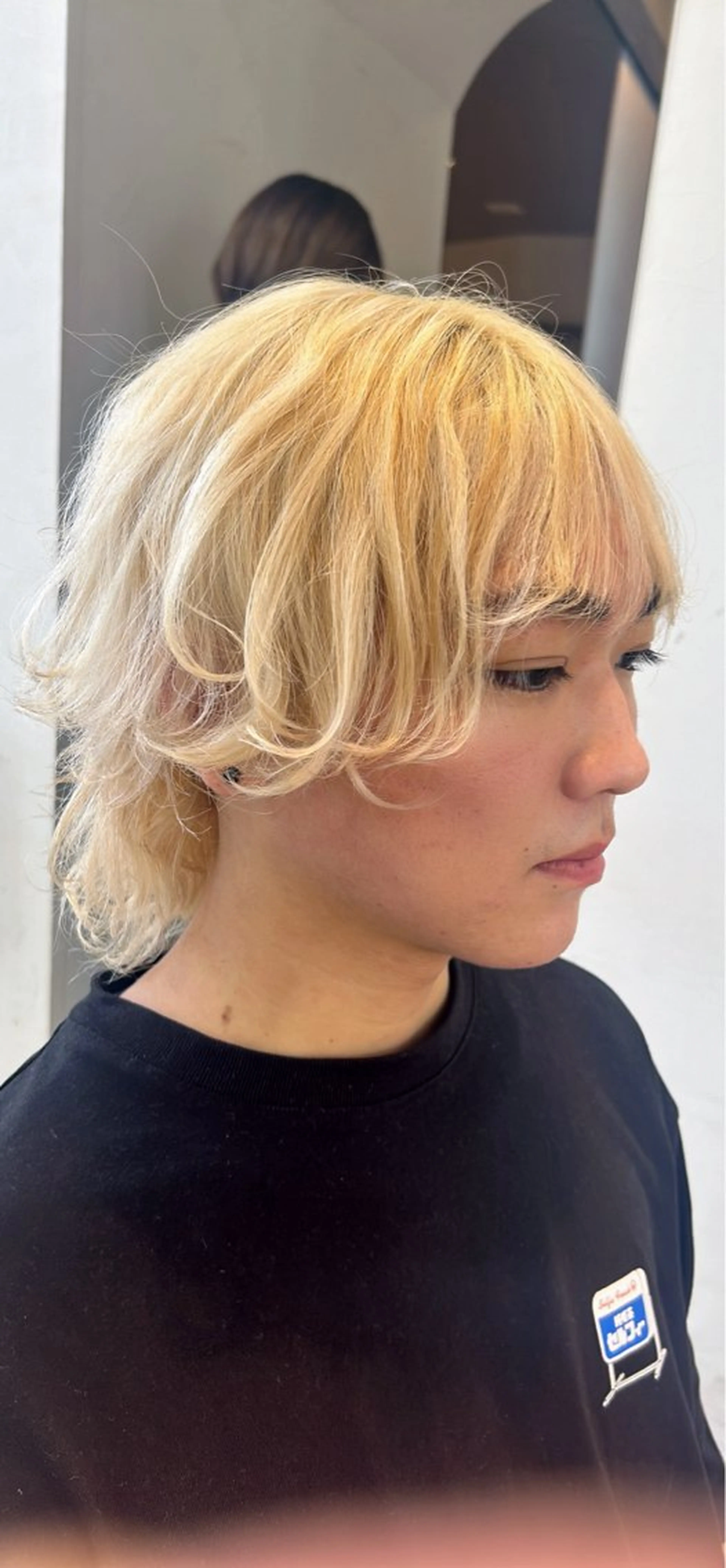 カラー メンズ メンズウルフカット ウルフカット カット 有働由良／ハイトーン ／韓国メンズヘアのヘアスタイル