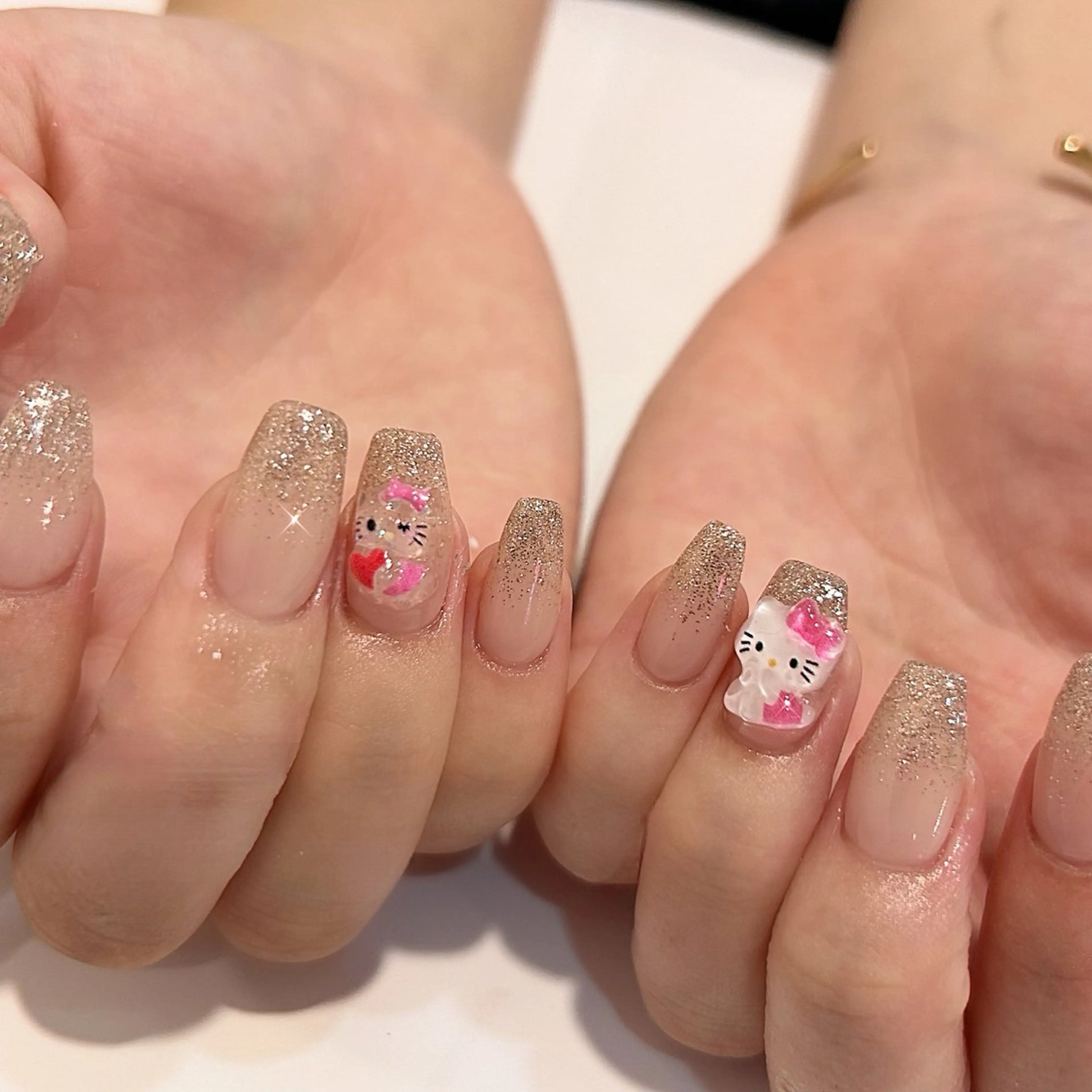 ネイル 持ち込み chouette所属・chouette はるのネイルデザイン
